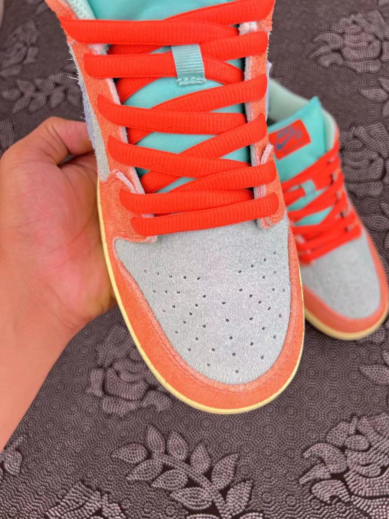 ? Nike Dunk SB Low 