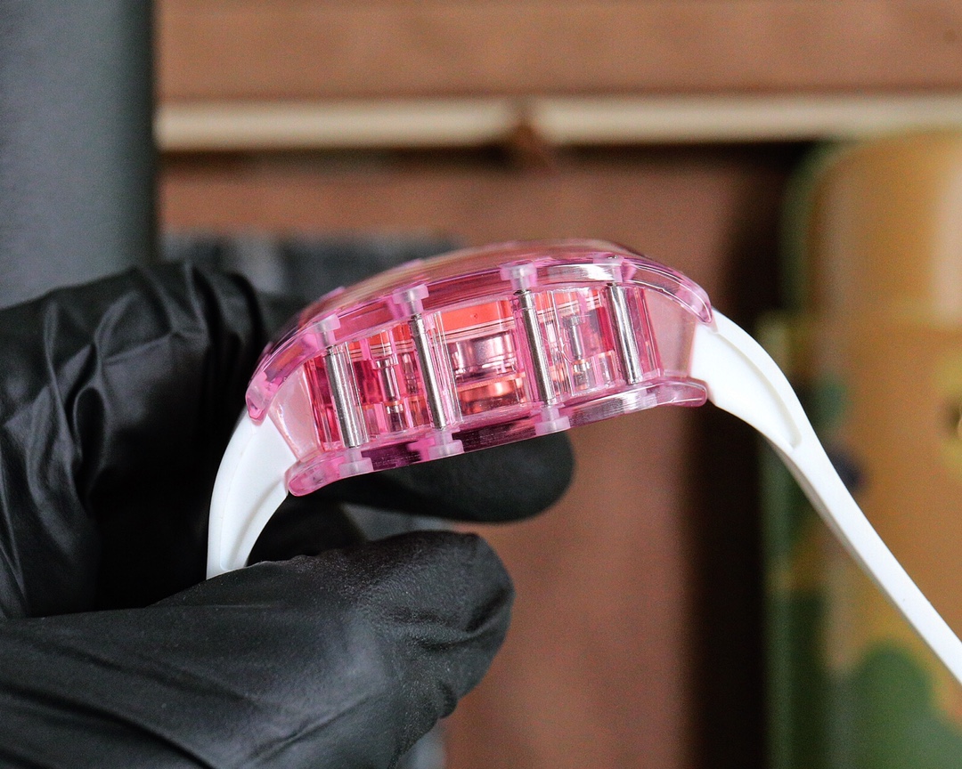 Richard Mille Launches Ladies RM07-02 Pink Lady Sapphire Wristwatch, Combining Style and Technology - 图片 6