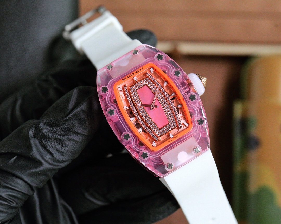 Richard Mille Launches Ladies RM07-02 Pink Lady Sapphire Watch, Combining Style and Technology - 图片 2