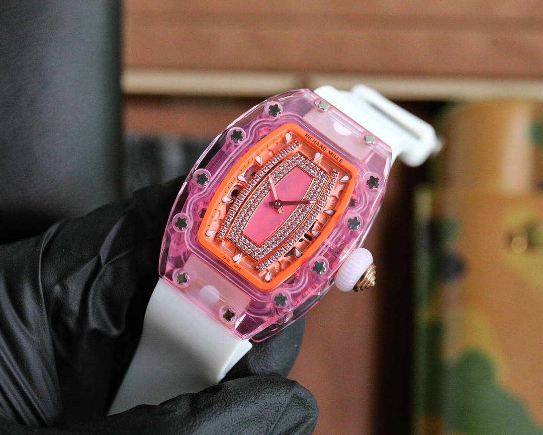 Richard Mille Launches Ladies RM07-02 Pink Lady Sapphire Watch, Combining Style and Technology - 图片 3