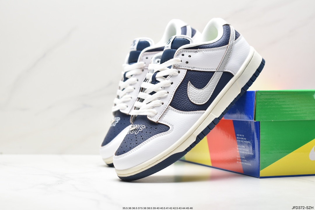 Nike SB Zoom Dunk Low Sneakers FD8775-100