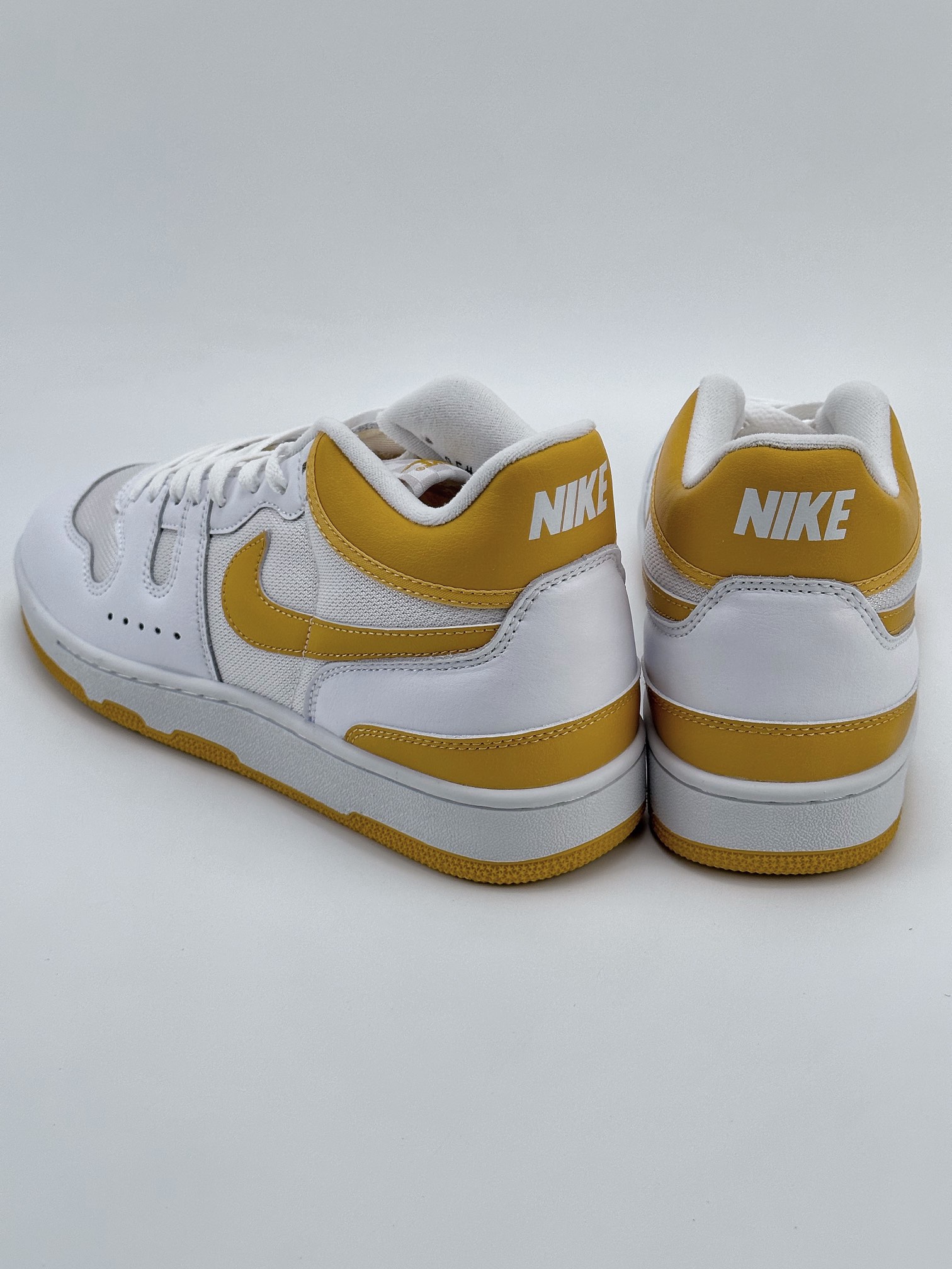 Nike Mac Attack QS 系列中帮复古板鞋 FB8938-102