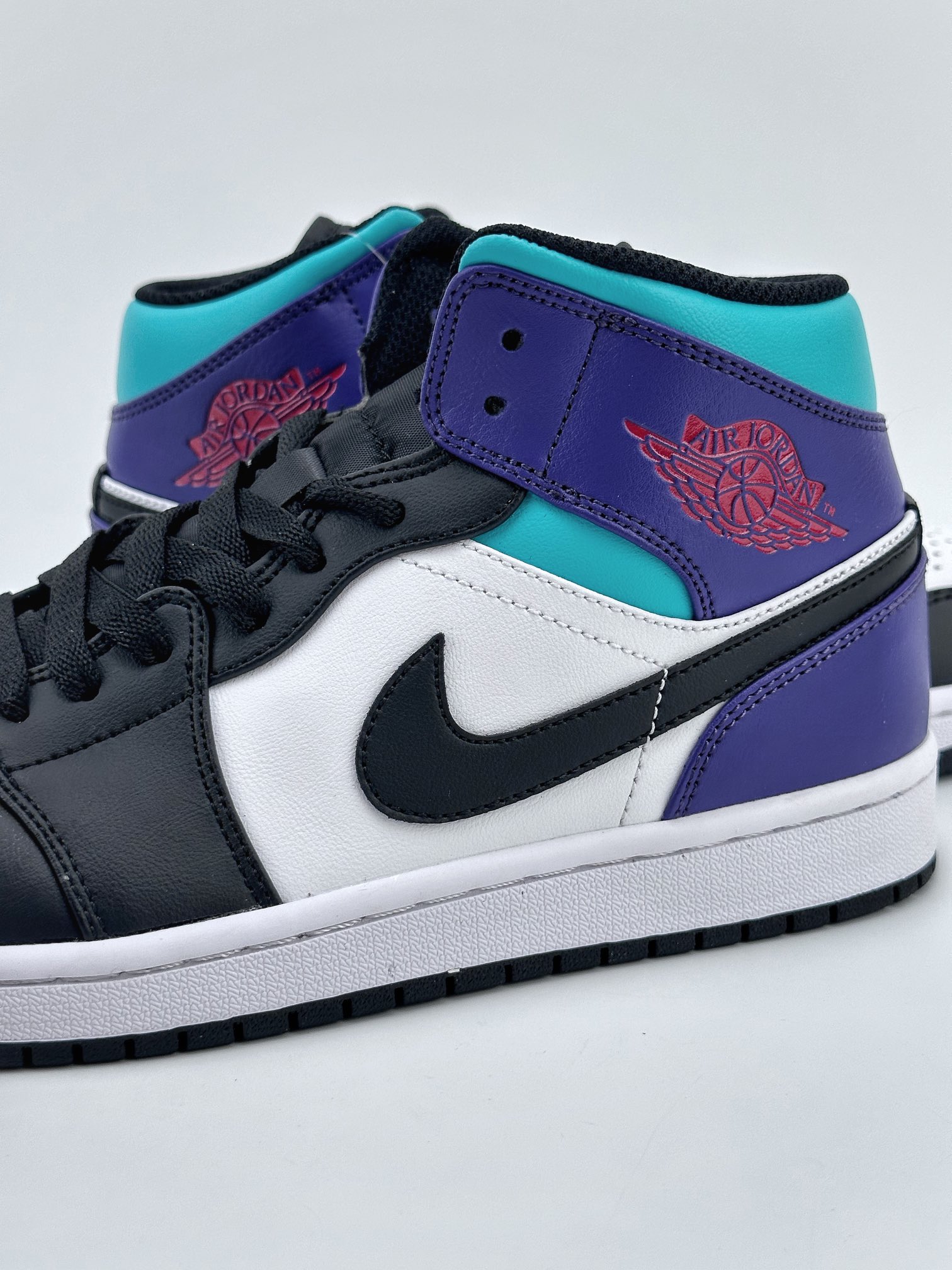 Air Jordan 1 Mid Black White Purple DQ8426-154