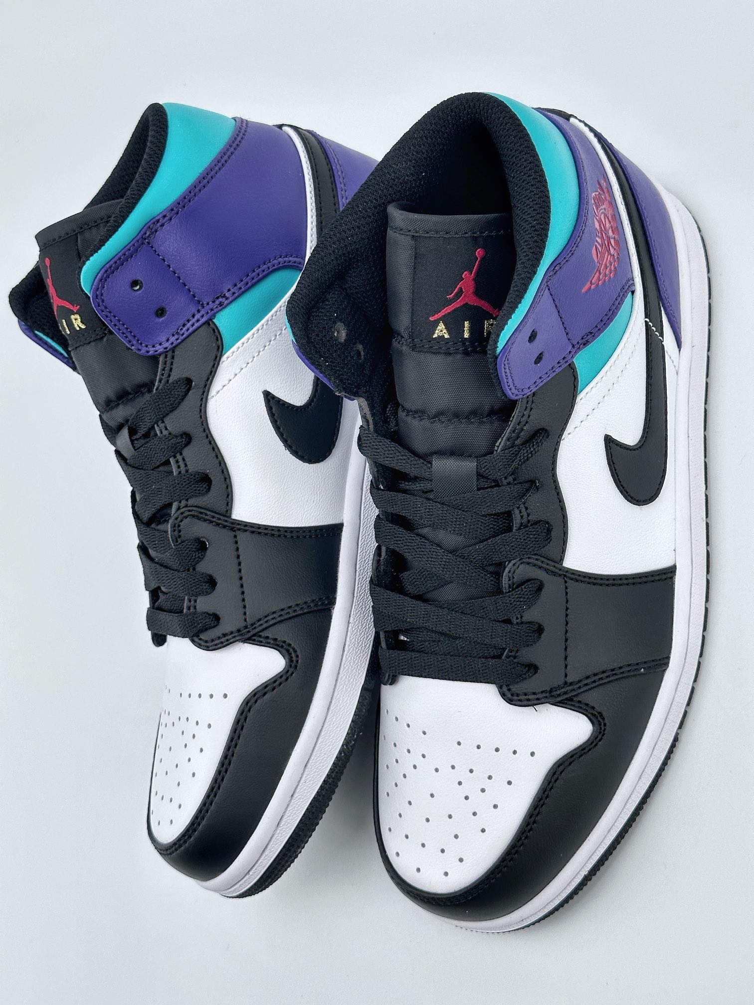 Air Jordan 1 Mid Black White Purple DQ8426-154