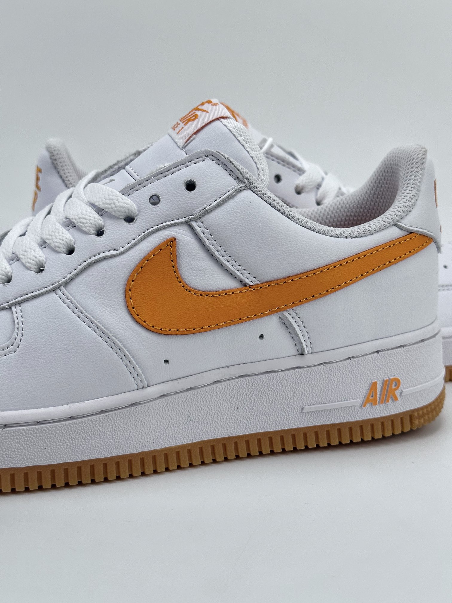 Nike Air Force 1 Low 07 ”University Gold” 白黄 FD7039-100