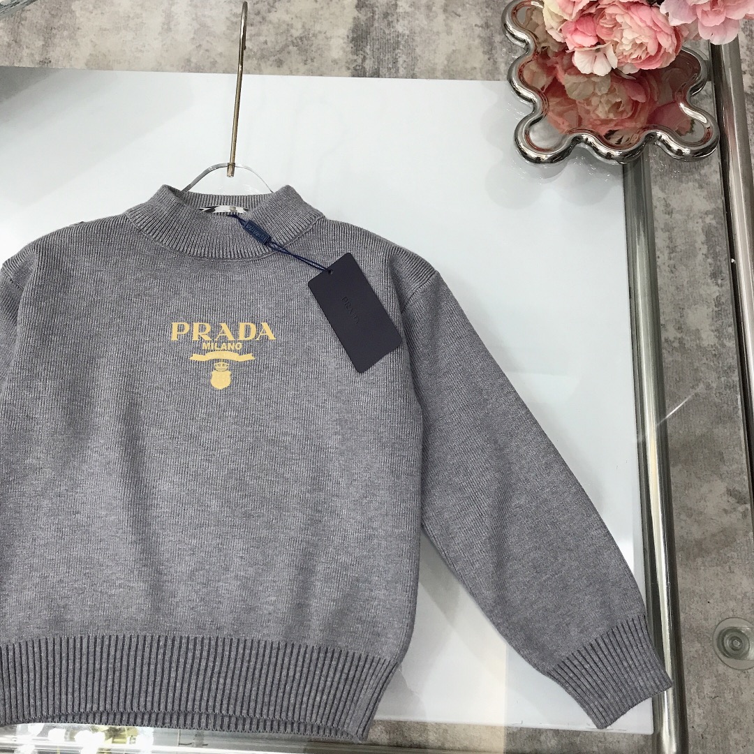 PRADA Rabbit-Flushed Semi-High-Collar Sweaters: Modern, Soft, Comfortable, Winter Fashion. - 图片 5