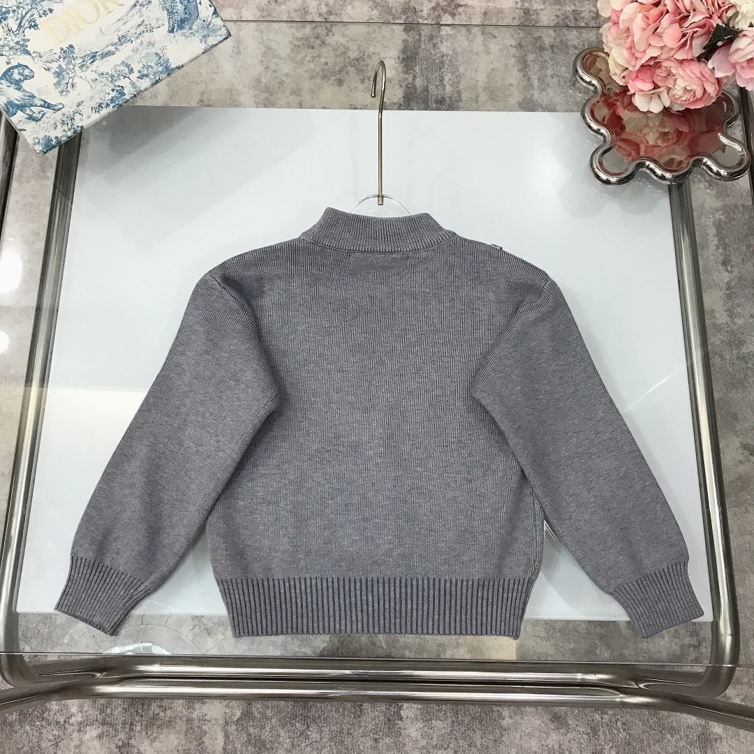 PRADA Rabbit-Flushed Semi-High-Collar Sweaters: Modern, Soft, Comfortable, Winter Fashion. - 图片 9