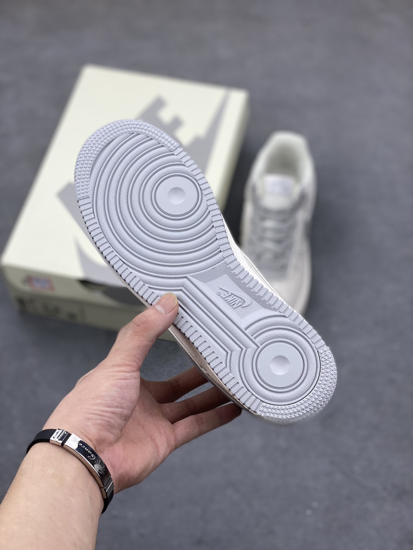 40TH x Nike Air Force 1 '07 Low Sneakers - Stylish & Comfortable 7 i1693167249 1598 5