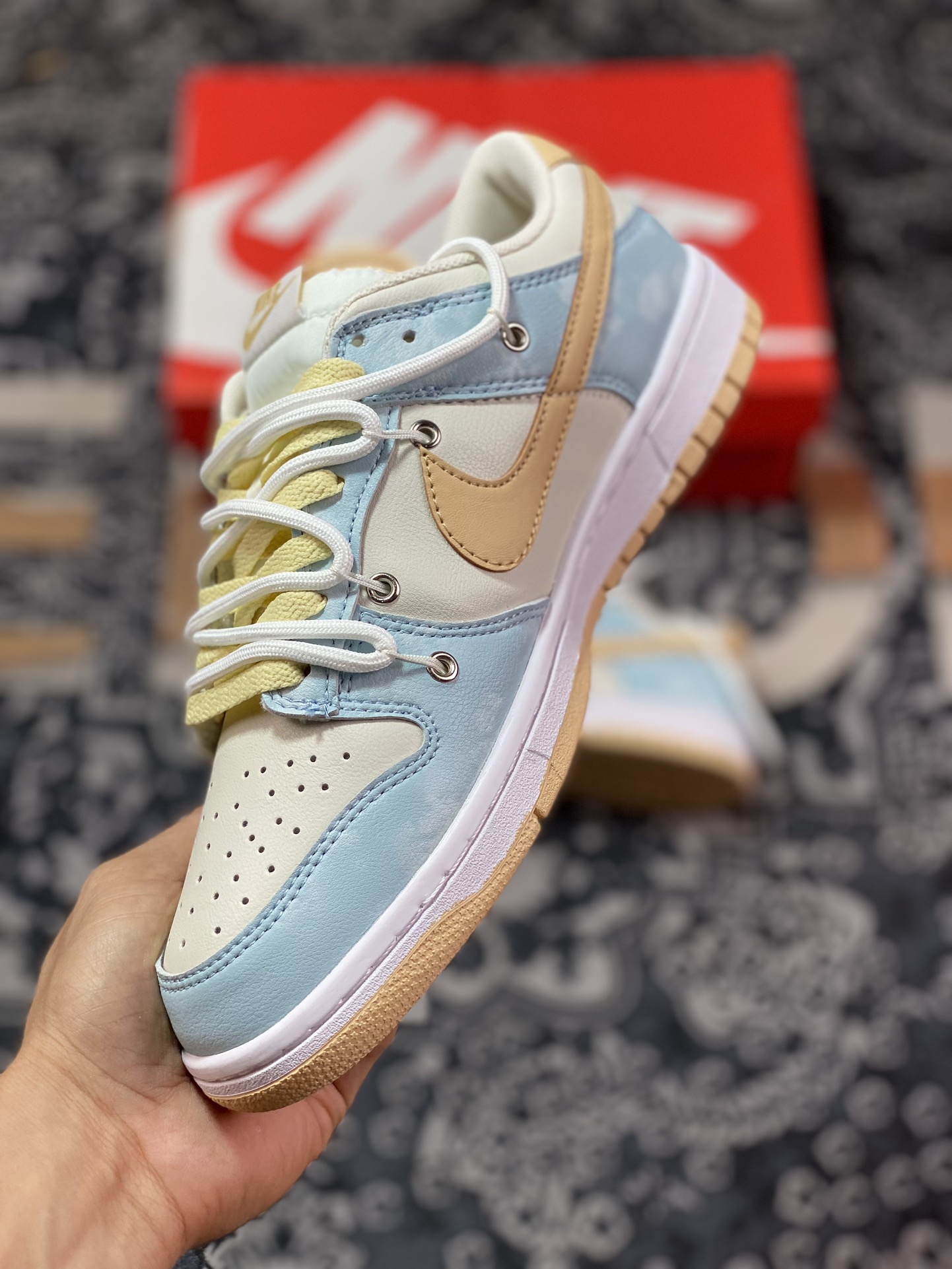 Nike SB Dunk Low ”Beige/Light Blue” Dunk Series Low-top Casual Sports Skateboard Shoes ”Sea Salt Coconut Cloud Rice Blue Binding Rope” DV0831-003