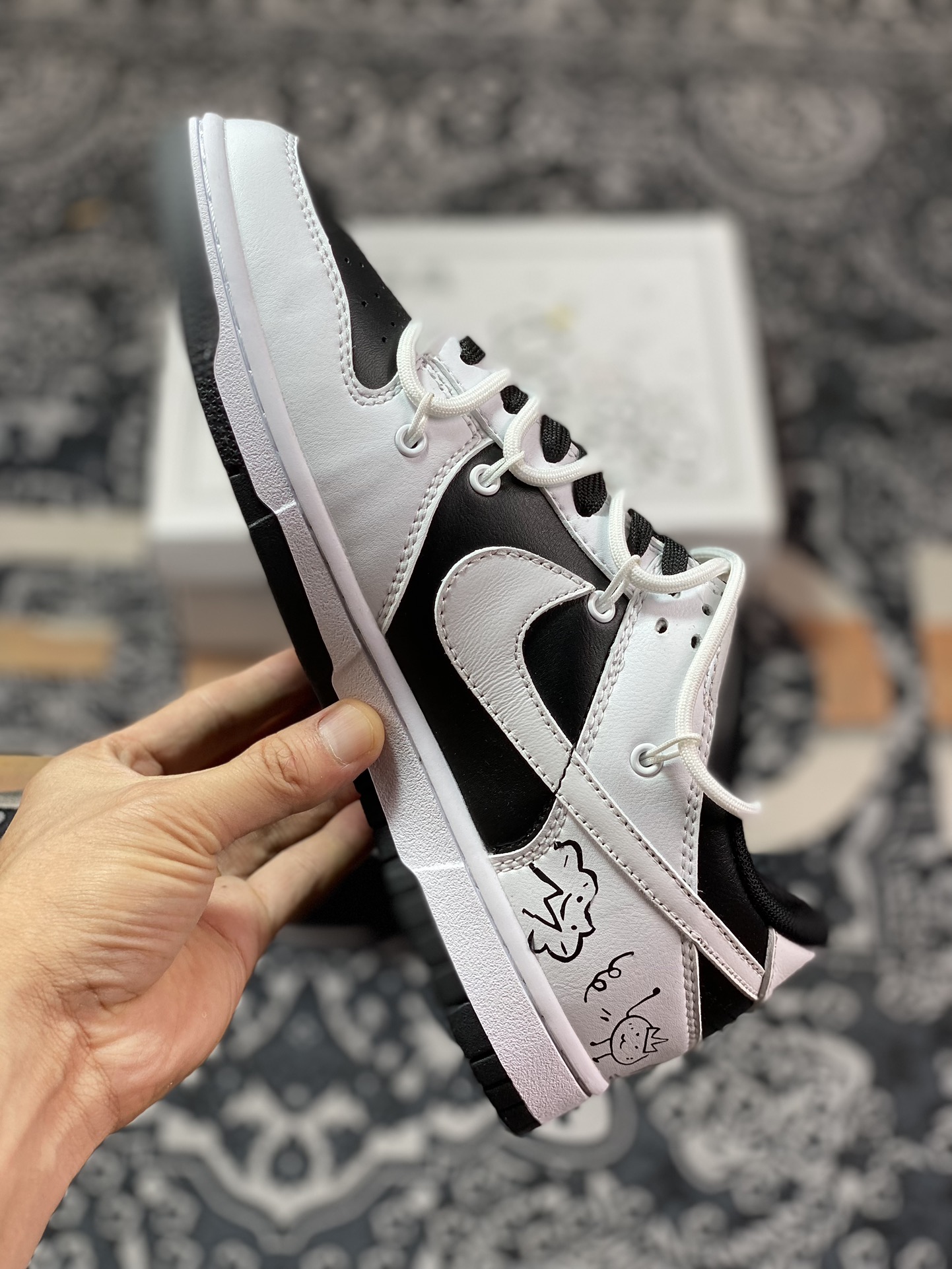 Nike Dunk Low Panda Mischief DD1391-100