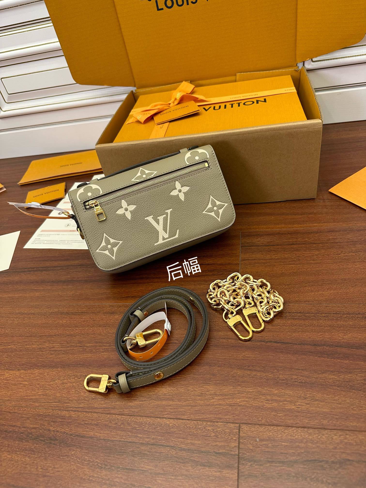 独家首发型号特正版M23081品质全面再次升级专柜同步电子芯片内码新礼盒礼品袋保护纸铜版电子标签合格证皮