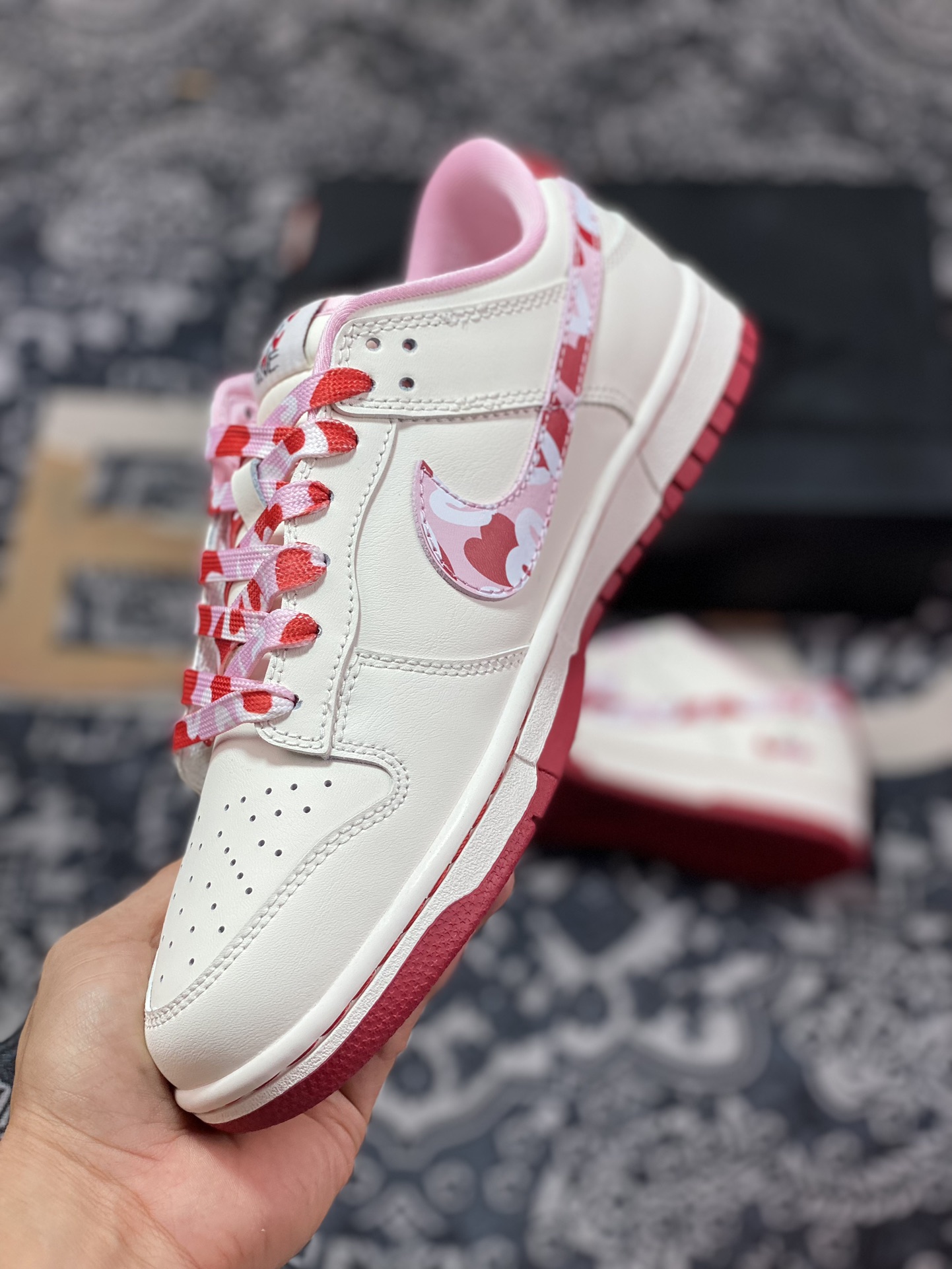 NK Dunk Low Retro ”DIY High-end Customization” Cherry Valentine's Day Low-top Casual Sports Shoes FC1688-118