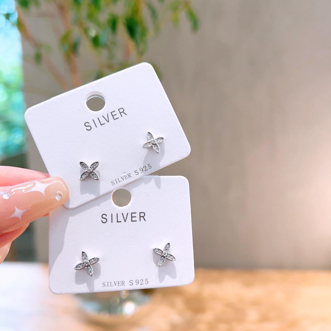 ロマンチックファインシルバーイヤリングゴールド 新築祝い