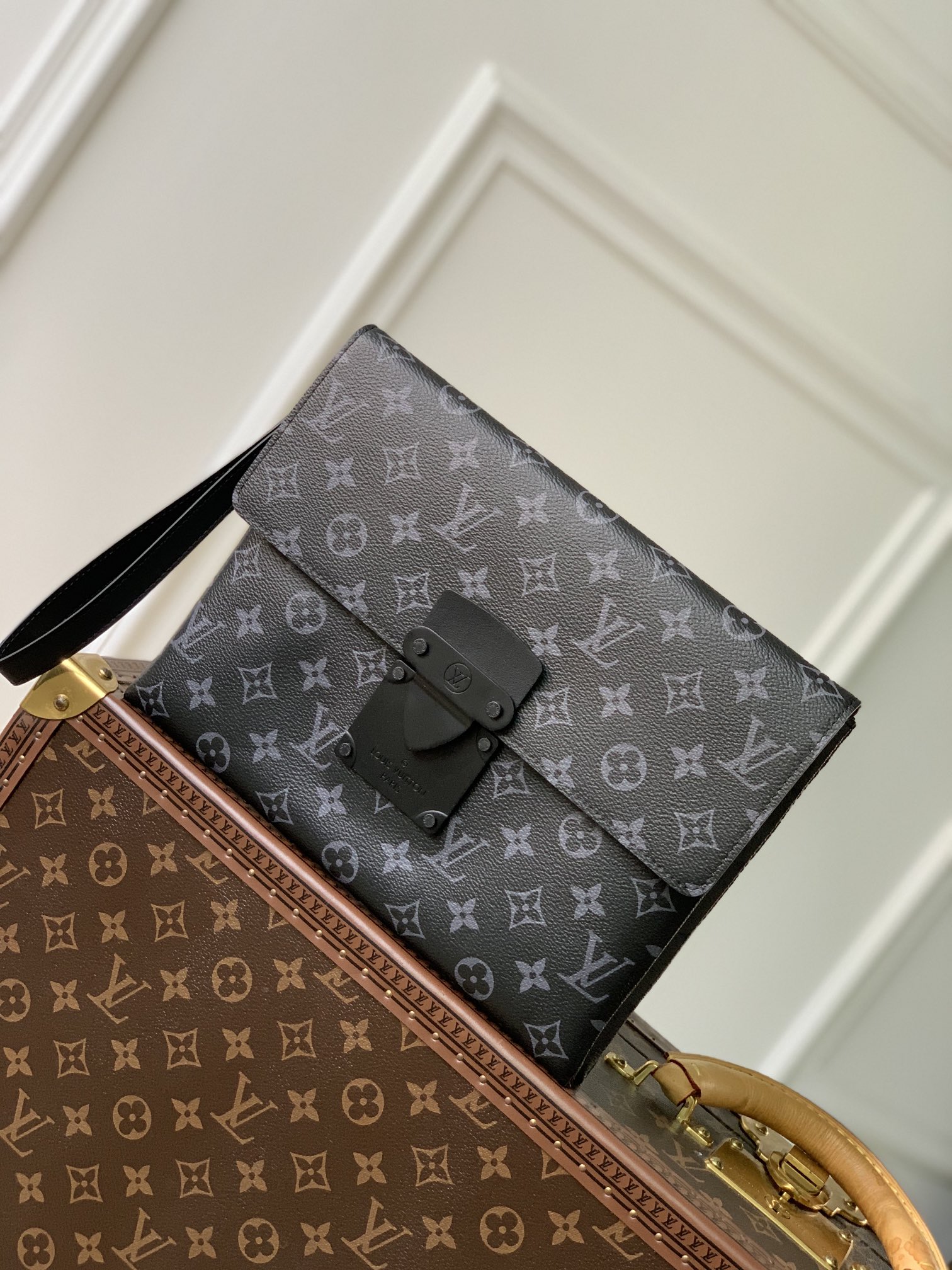 Louis Vuitton Clutches & Pouch Bags Black Monogram Canvas Pochette M82598