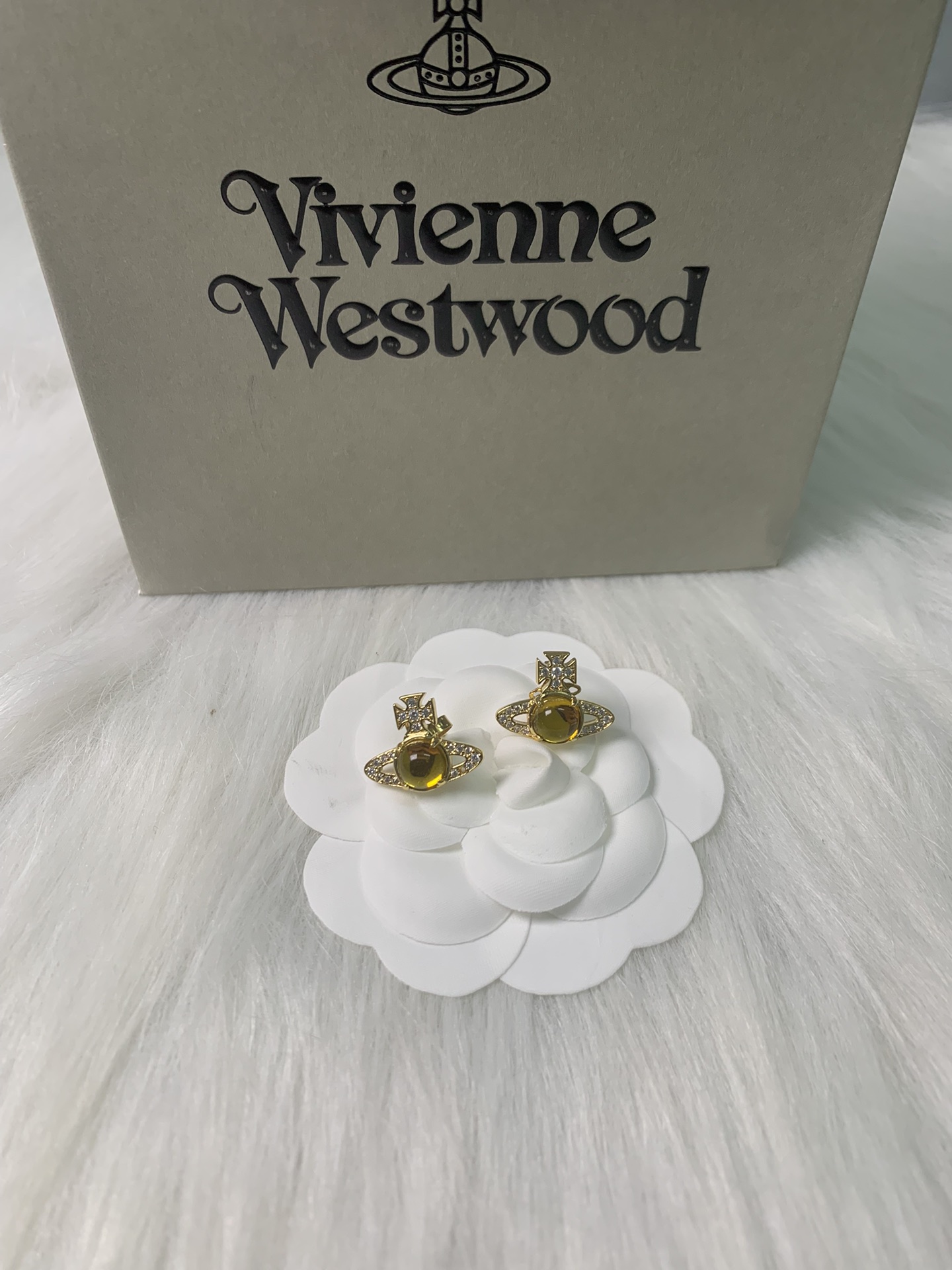 NO:103322,The Queen Mother of the Cities’s Golden Ears, the Queen Mother of the Cities’s Golden Ears, gold19860909西太后转运珠黄金色耳钉,西太后耳钉,gold,Jewelry