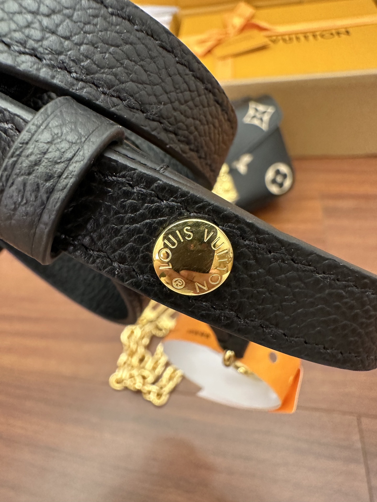 独家首发型号特正版M46596品质全面再次升级专柜同步电子芯片内码新礼盒礼品袋保护纸铜版电子标签合格证皮