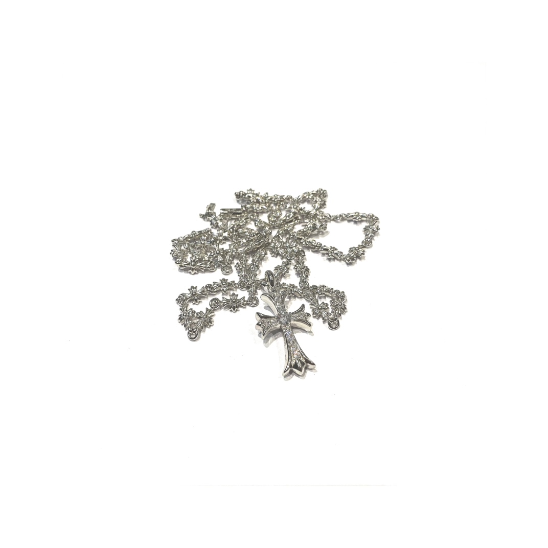 NO:111540,Chrome Hearts Croheart (white background) TinyE Cross cross necklace, jewelry boutique, chrome hearts, chrome hearts, necklace19860909Chrome Hearts克罗心（白底图） TinyE 十字花十字架项链,饰品精品,chrome hearts,chrome hearts,necklace,Jewelry