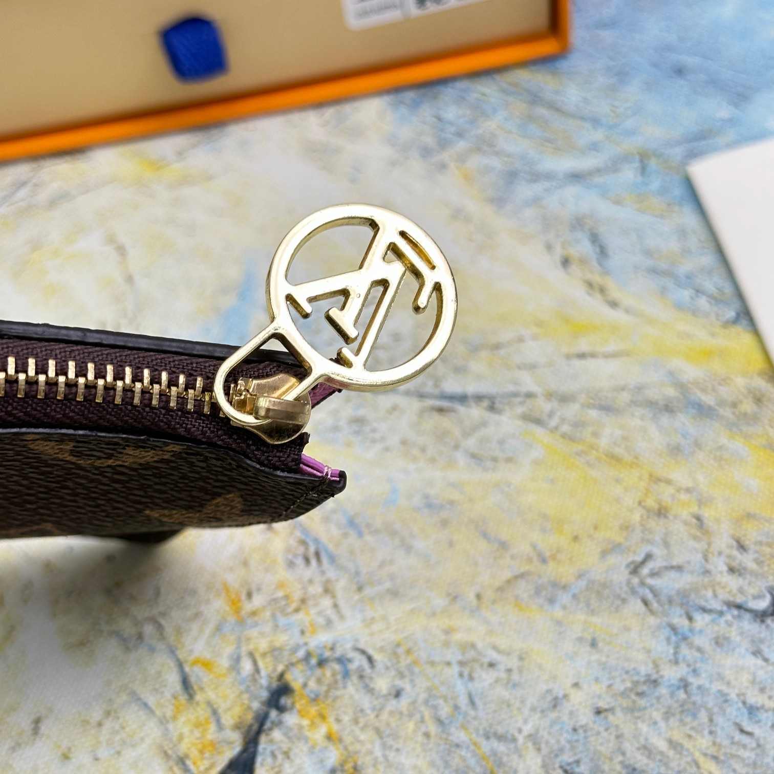 Classic Leather Card Holder - With Cards Card holder with cards