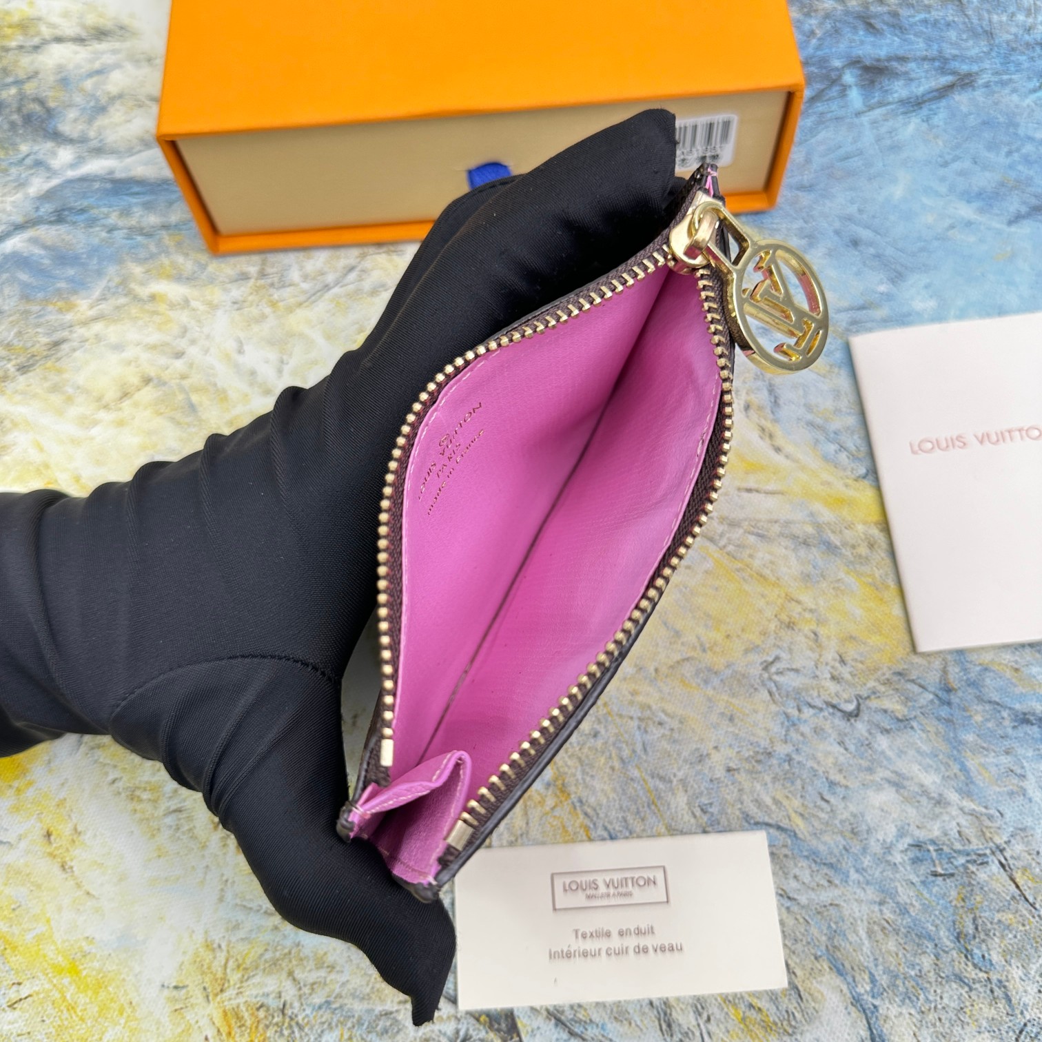 Classic Leather Card Holder - Size Comparison Card holder size comparison