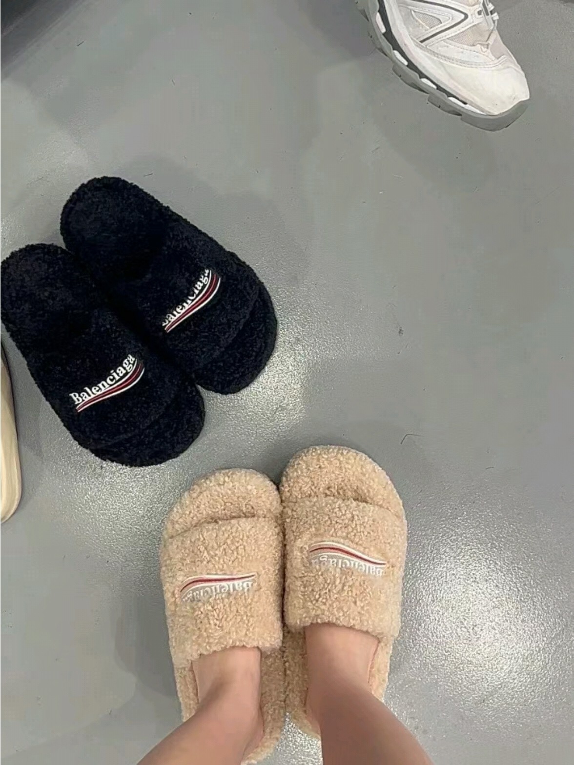 NO:479300,Reference for foot pictures #, fur shoes and slippers19860909上脚图参考#,毛毛鞋拖鞋,slippers,Women's Shoes