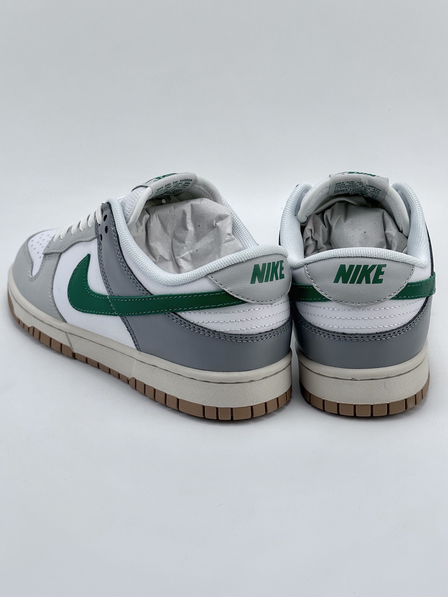 Nike SB Dunk Low White Gray Green 624044-131