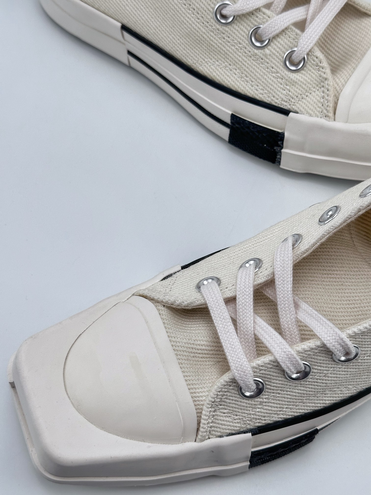 Converse x Rickowens black and white high and low