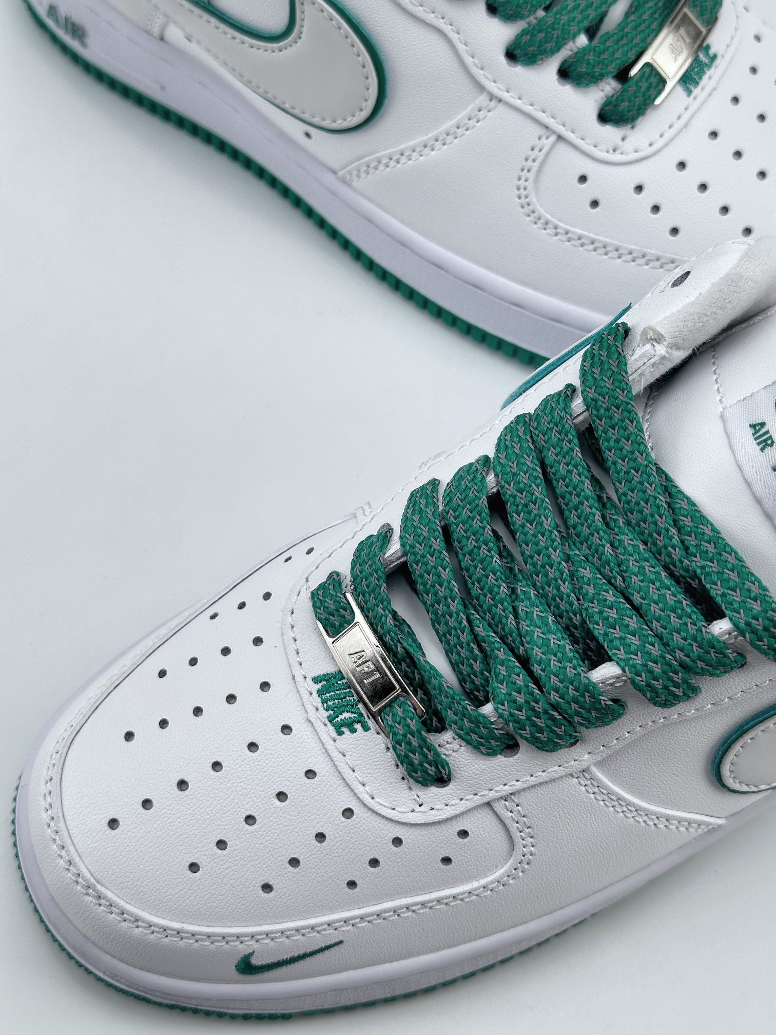 Nike Air Force 1 Low 07 White Green Starry Sky YZ8115-001