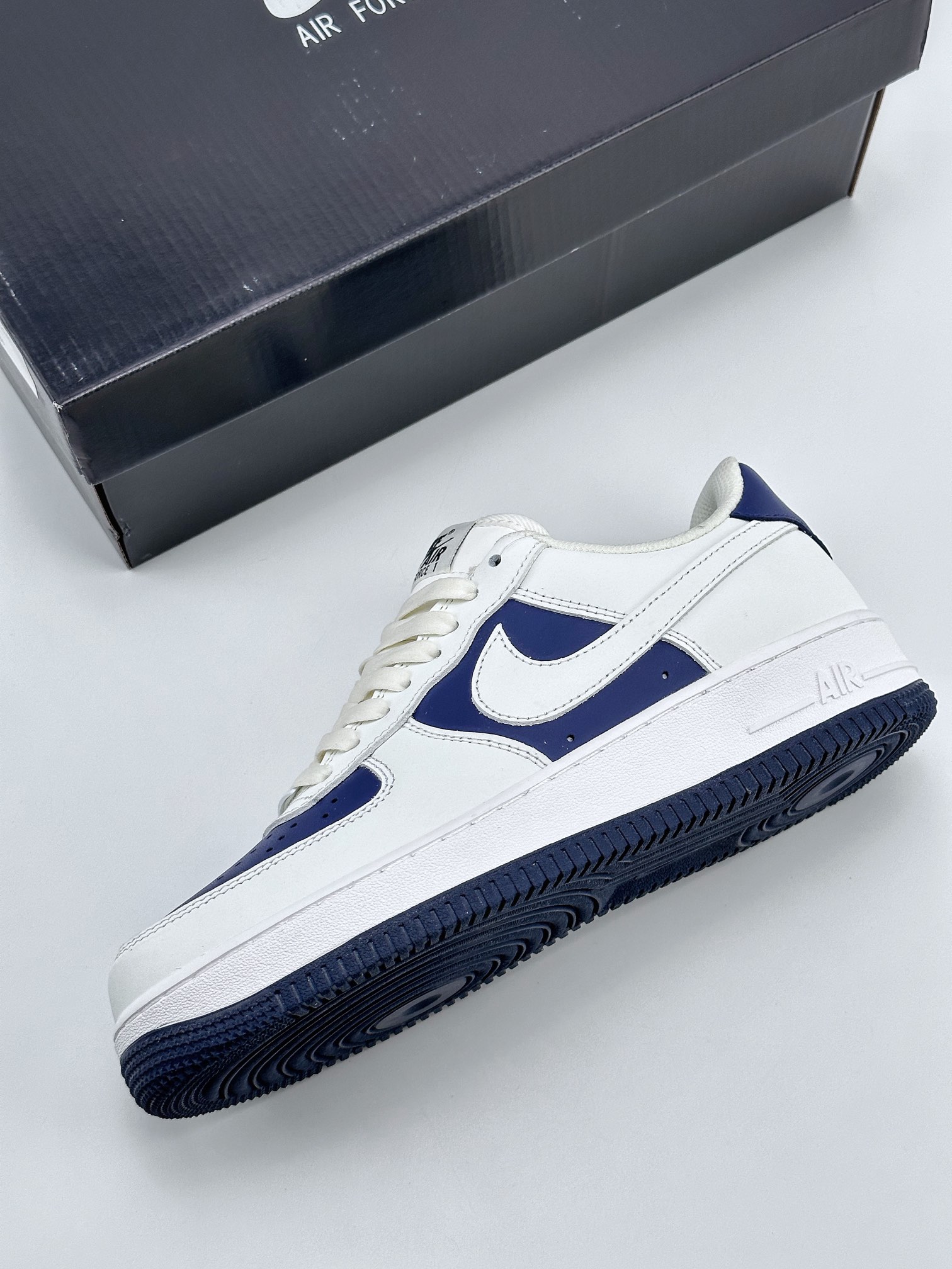 Nike Air Force 1 Low 07 White Purple AL2236-103