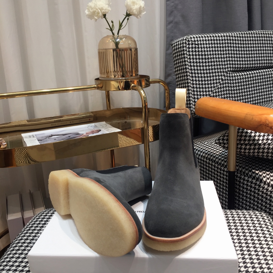“Classic Chelsea Boots: Timeless Style for All Seasons, Available in Various Sizes” - 图片 5