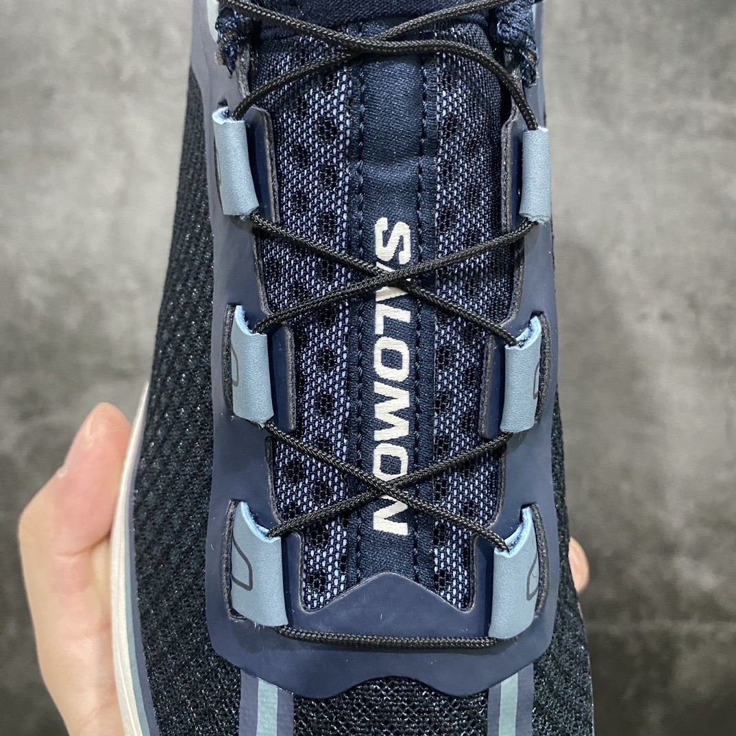 图片[3]-【绿x版】 Salomon XT-6 FTn萨洛蒙复古潮流户外机能登山跑鞋 卡其灰nn纯原外贸平台特供订单 耗时半年巨作 全套原纸板楦头开发 原厂特供网布配套加持 确保原汁原味 完美呈现版型 原档数据独家私模五层组合大底 男女鞋同步官方开发至46.5 原装Ortholite轻量化鞋垫 中底布带钢印编号 原厂TPU锁扣 进口港宝加持 后跟自然饱满 还原公司包裹性 鞋面以“锯齿”状的包裹系统呈现 在基色底之下加入了各种色点缀 将公司的最新技术和时尚前卫的造型融入耐用的长跑款式中 鞋面由 TPU 薄膜制成 并焊接在高耐磨网眼上 使其既时尚又坚固 由 ACS底盘支撑 可增强稳定性和支撑力 以及由橡胶凸耳 Contragrip外底覆盖的 EVA 缓冲中底 旨在应对崎岖的地形 鞋舌上的彩色Salomon 标签、Quicklace 系统以及鞋头、鞋舌和鞋跟上的附加品牌使细节更加完美 让穿着者可以轻松驾驭户外与通勤下的任何运动生活场景 无缝鞋身户外随意纵横 颜值与脚感兼备 出街通勤 绝对非常吸睛 你值得拥有 尺码：36 36.5 37.5 38 38.5 39 40 40.5 41 42 42.5 43 44 44.5 45 46 46.5-莆田鞋批发中心