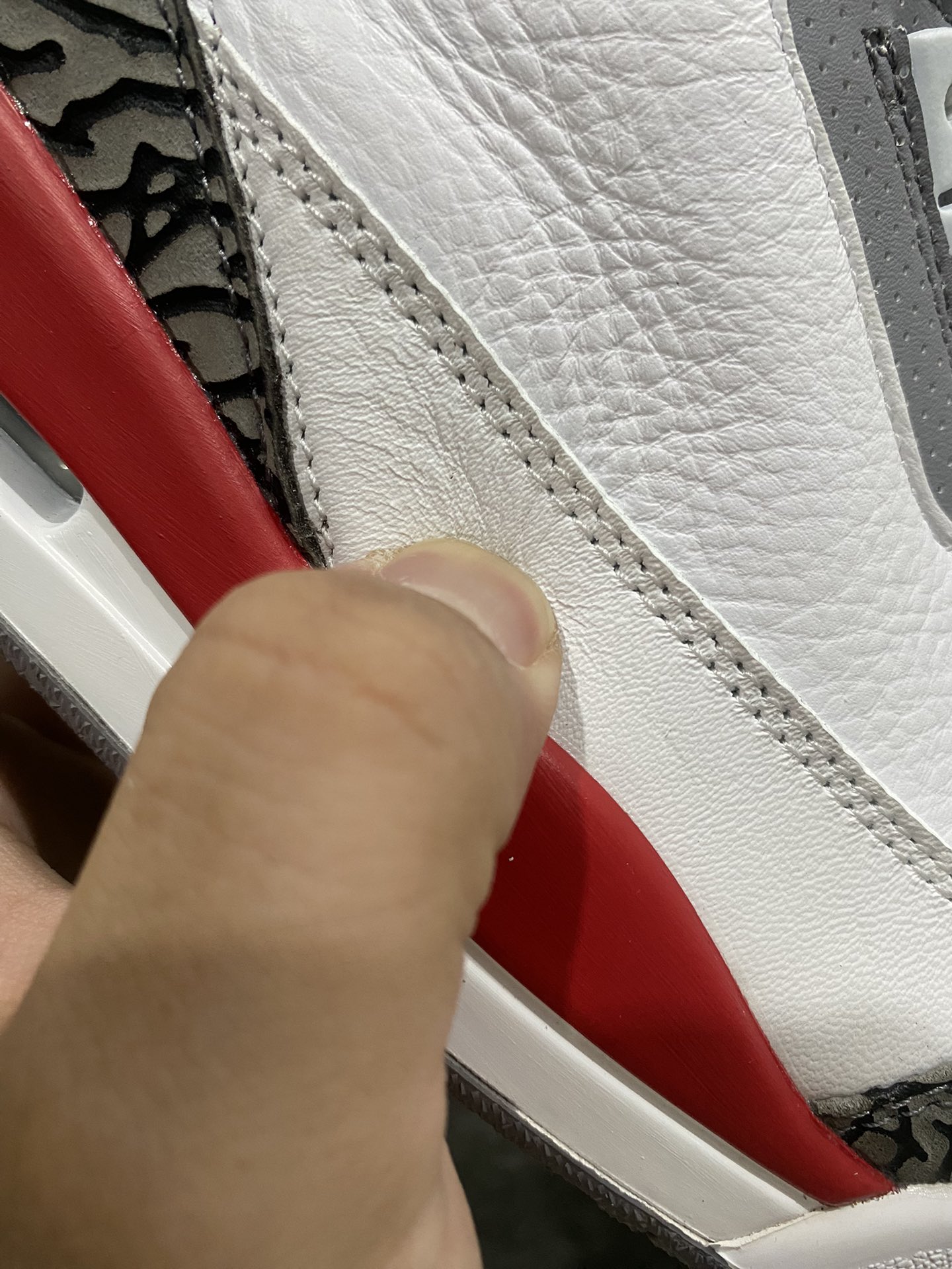 图片[9]-【莞产裁片版】Air Jordan AJ 3 OG ”Fire Red”白红“元年复刻”aj3新火焰红全码补货！高端外贸客户首选版本 货号：DN3707-160 尺码：40.5-48.5（us7.5-us14）-莆田鞋批发中心