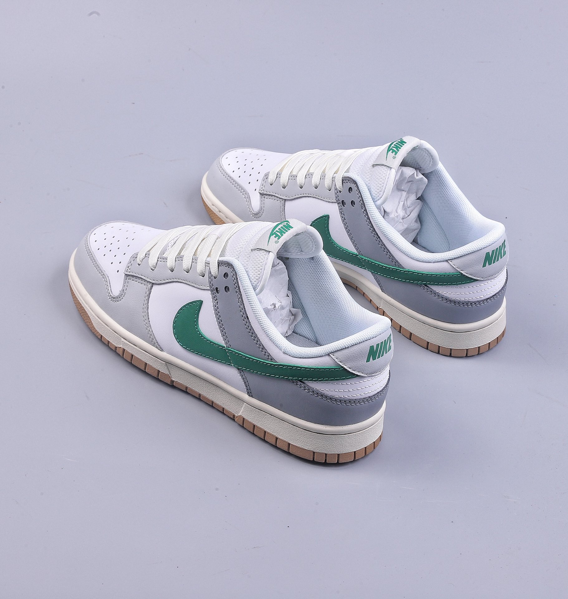 260 Nike SB Dunk Low Pro 白灰绿 624044-131