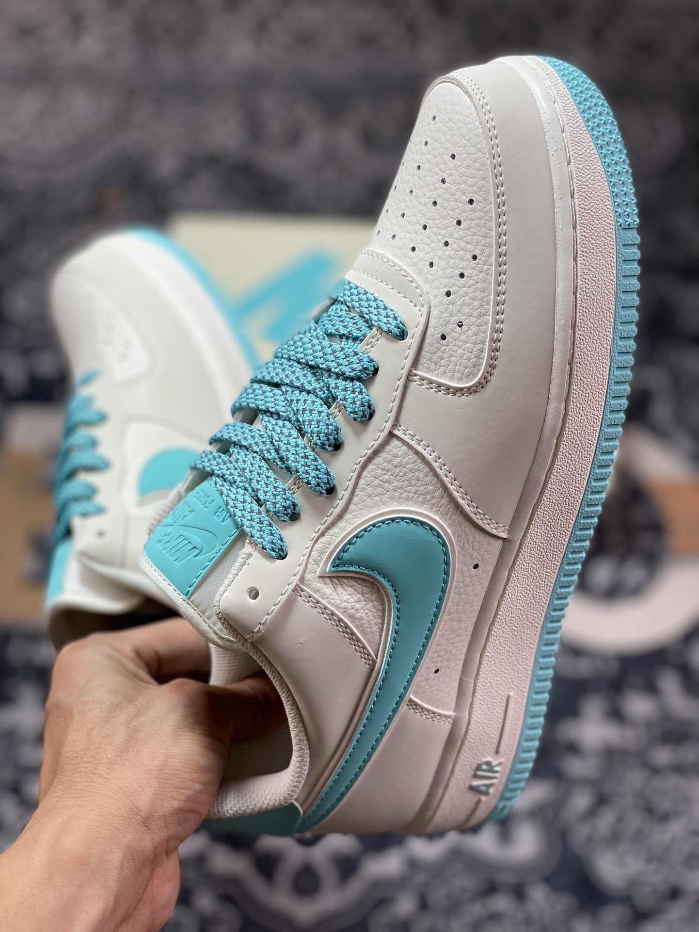 Nike Air Force 1'07 Low ”Milk White/Tiffany & Co. Blue” Air Force One Sneakers ”Leather Milk White Tiffany Blue Reflective” GL6835-006