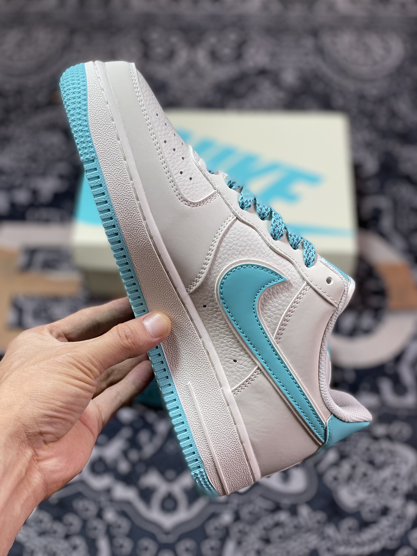 Nike Air Force 1'07 Low ”Milk White/Tiffany & Co. Blue” Air Force One Sneakers ”Leather Milk White Tiffany Blue Reflective” GL6835-006