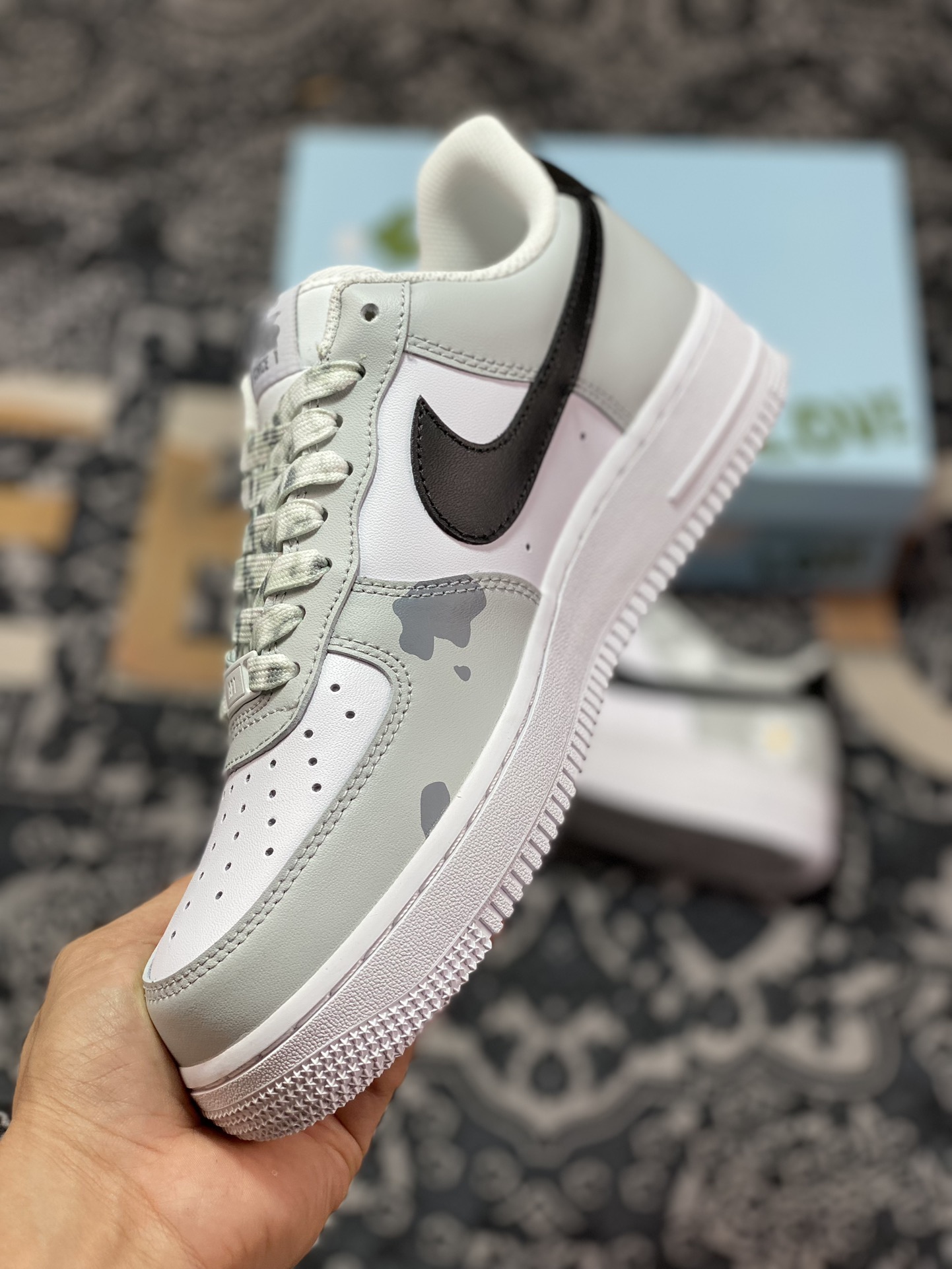 Air Force 1 '07 Low Grey and White Floral CW2288-665