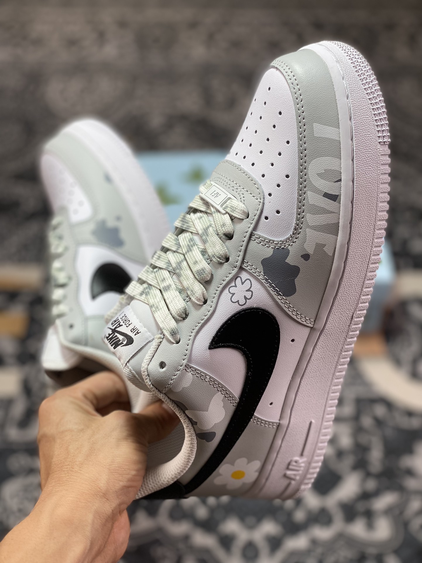 Air Force 1 '07 Low Grey and White Floral CW2288-665