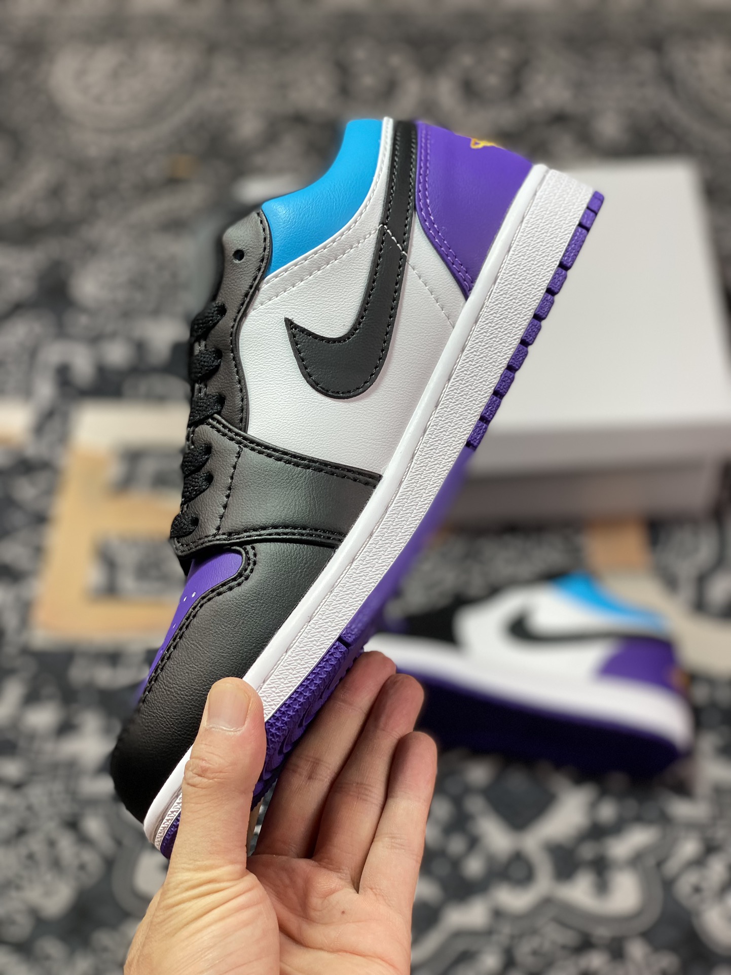 Air Jordan 1 Low White Black Purple 553558-154