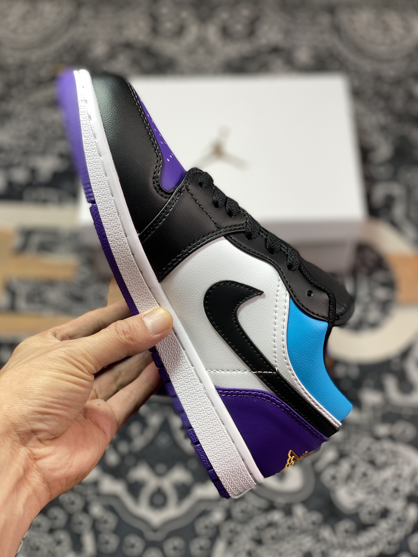 Air Jordan 1 Low White Black Purple 553558-154