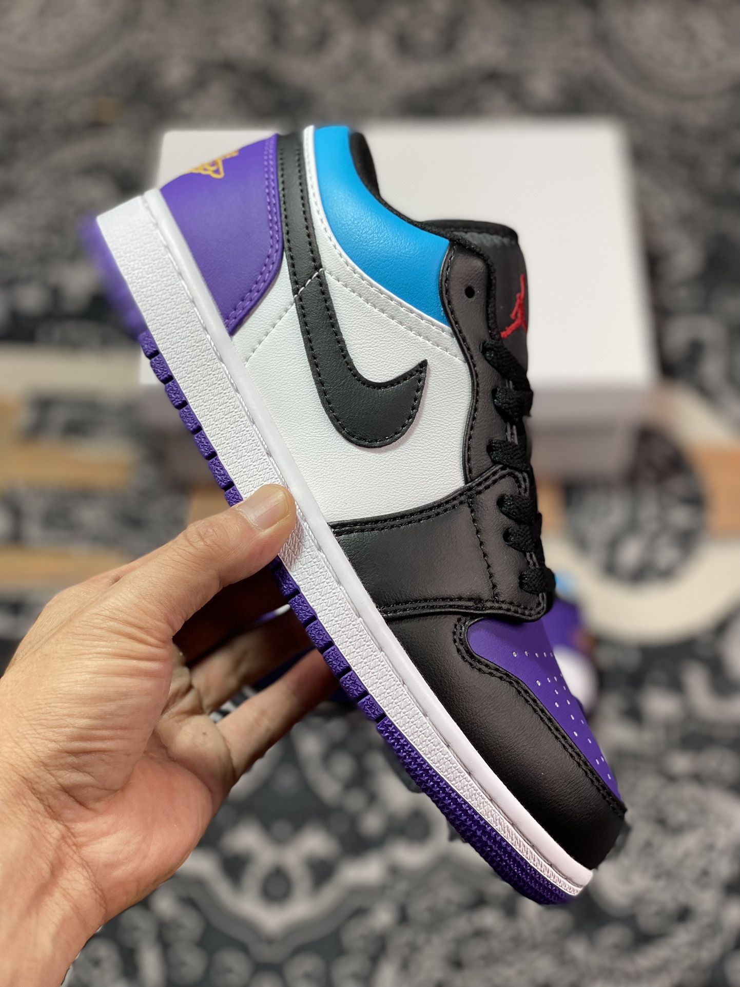 Air Jordan 1 Low White Black Purple 553558-154