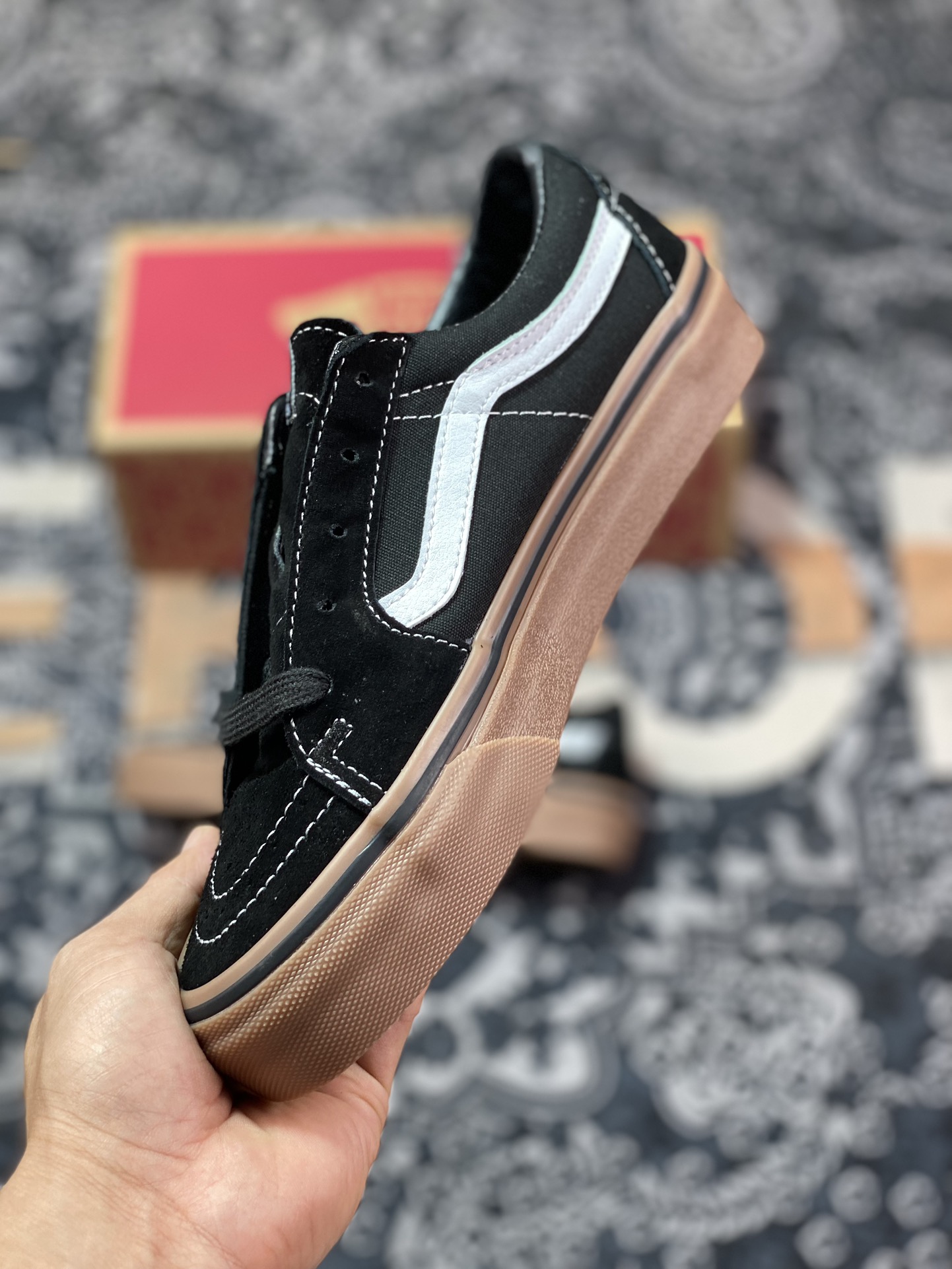 Vans Sk8-Low Black Rubber Vans new black retro street rubber cowhide sole