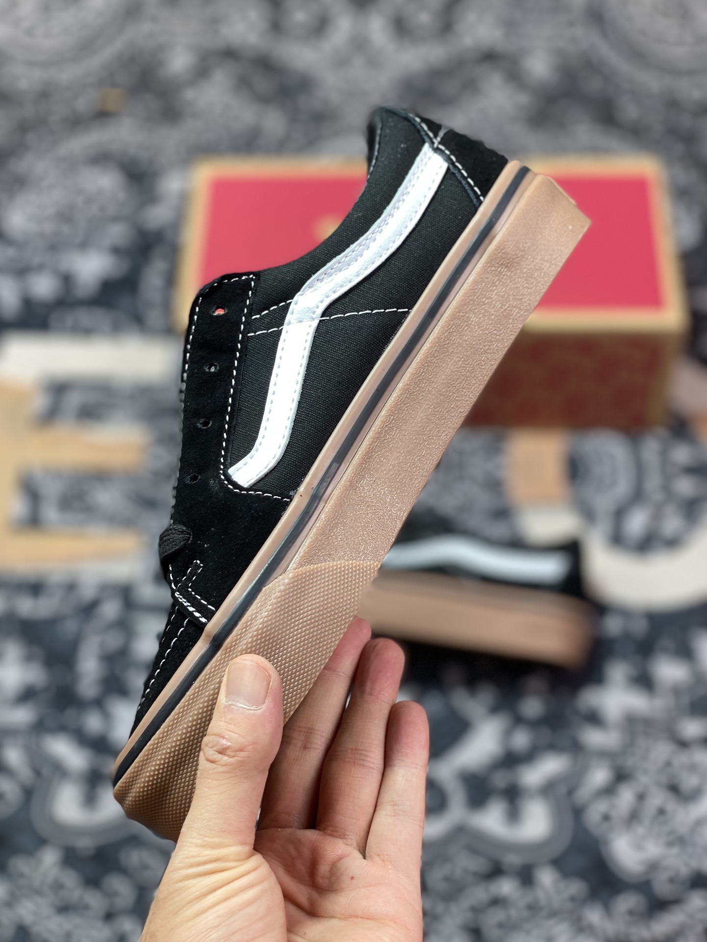 Vans Sk8-Low Black Rubber Vans new black retro street rubber cowhide sole