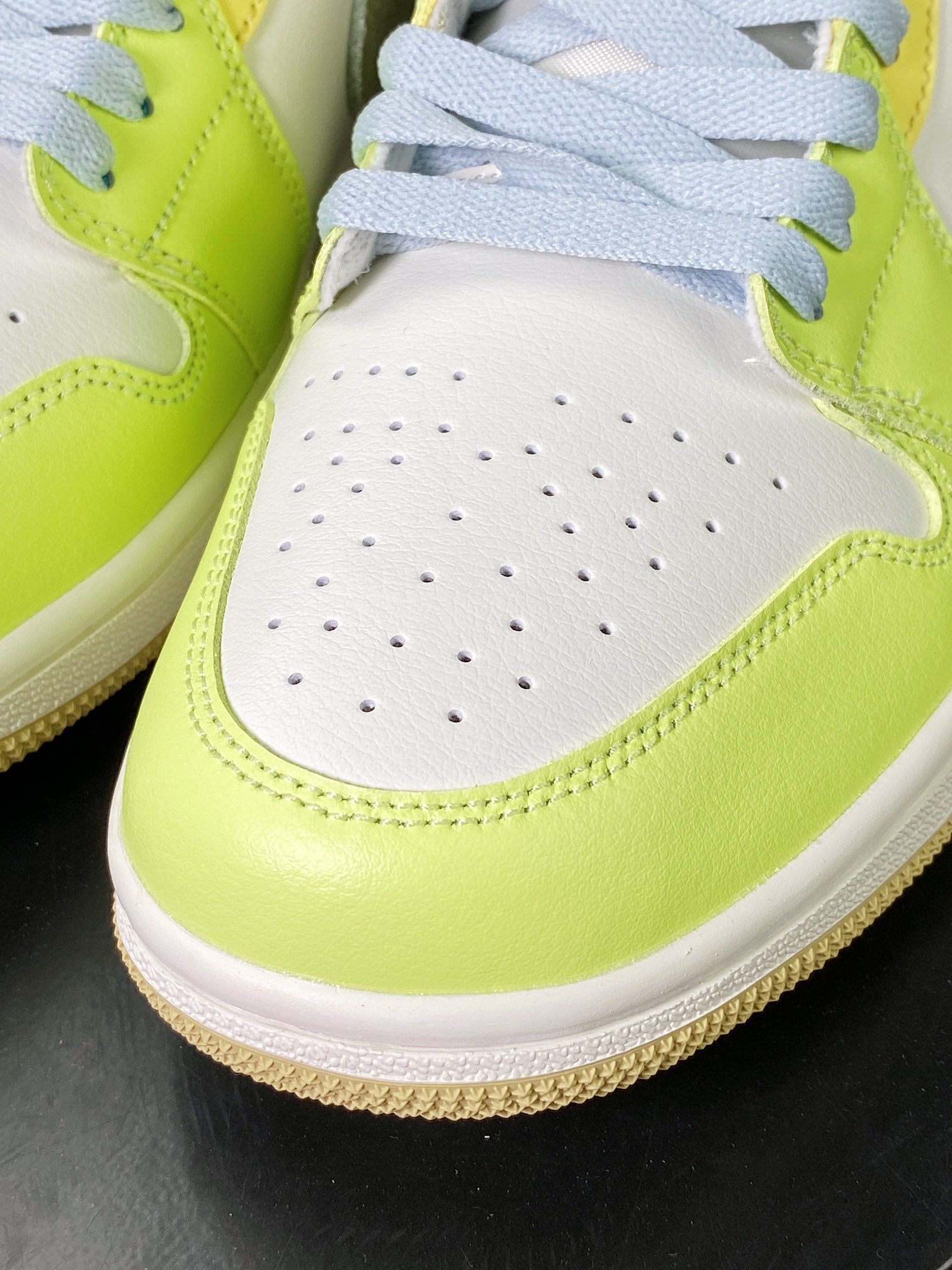 Air Jordan 1 Low SE ”Green/Yellow” AJ1 Jordan generation low-top classic retro culture casual sports basketball shoes ”Green, Yellow and White” FD9906-131