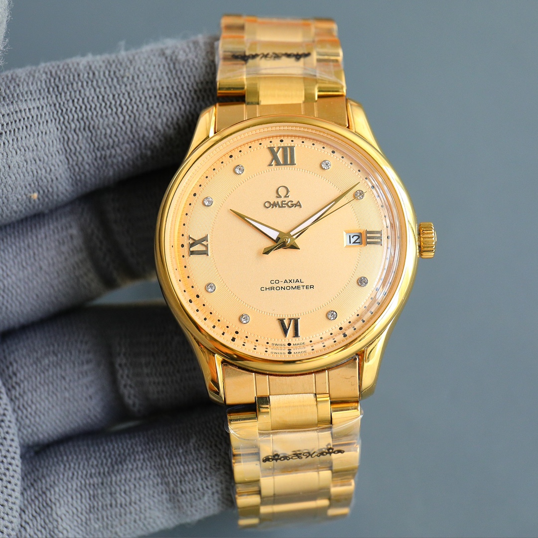 NO:726256,white gold black  Omega - OMEGA re-engraved the most powerful Omega Butterfly series watch in history. Elegant and slim appearance, 3D three-dimensional pot lid. With simple and elegant design, it captures every detail and perfectly interprets the classic charm of the original elegant business. [Masterpiece details] The size of the watch is 39.5 mm X 10 mm. The literal scale and hands all inherit the original factory workmanship.  Craftsmanship, first finely polished and then rhodium-plated to ensure permanent luster and amazing temperament. [Masterpiece details] The Omega resistor LOGO on the plate is properly curved, and the edges are naturally chamfered. It seems small and exquisite, not worth mentioning, but in fact the craftsmanship is cumbersome and contains a lot of things. [Masterpiece details] The brushing process of the bottom cover is consistent with the original product, and the position and details of the embossed logo are the same.  The highest quality in the market [an innovative move] adopts super stable 821a movement, truly achieving zero repairs. Super waterproof performance, 100% waterproof, omega19860909白 金黑 欧米茄-OMEGA复刻史上最强欧米茄蝶飞系列腕表.优雅纤薄的外表,3D立体锅盖.搭配简约大方的设计,抓住每一个细节,完美诠释原装优雅商务的经典魅力.【神作细节】腕表尺寸39.5毫米X10毫米.字面刻度和指针全部继承原厂工艺,先精磨抛亮,再做镀铑处理,确保光泽永驻,气质惊人.【神作细节】盘中的欧米茄电阻LOGO弧度到位,边沿处倒角自然.看似小巧玲珑,不值一提,实则工艺繁琐,蕴含乾坤.【神作细节】底盖拉丝工艺和正品一致,浮雕Logo位置、细节 市场最高品质【创新之举】采用超级稳定的821a机芯,真正实现零返修.超强防水性能百分百防水,,omega,Watch