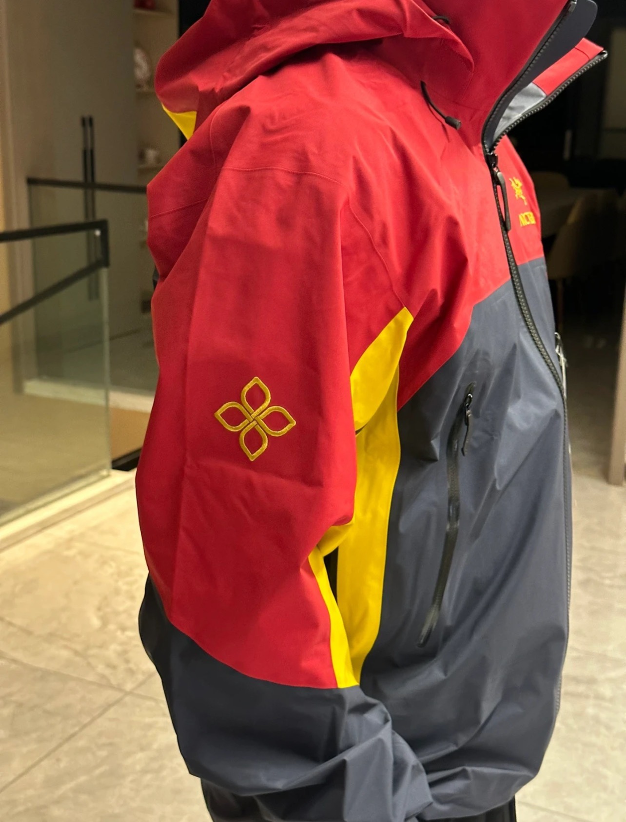 路易威登 Louis Vuitton 高定典藏名品高定成衣时装外套连衣裙衬衫T恤 #D8D6BD17 4