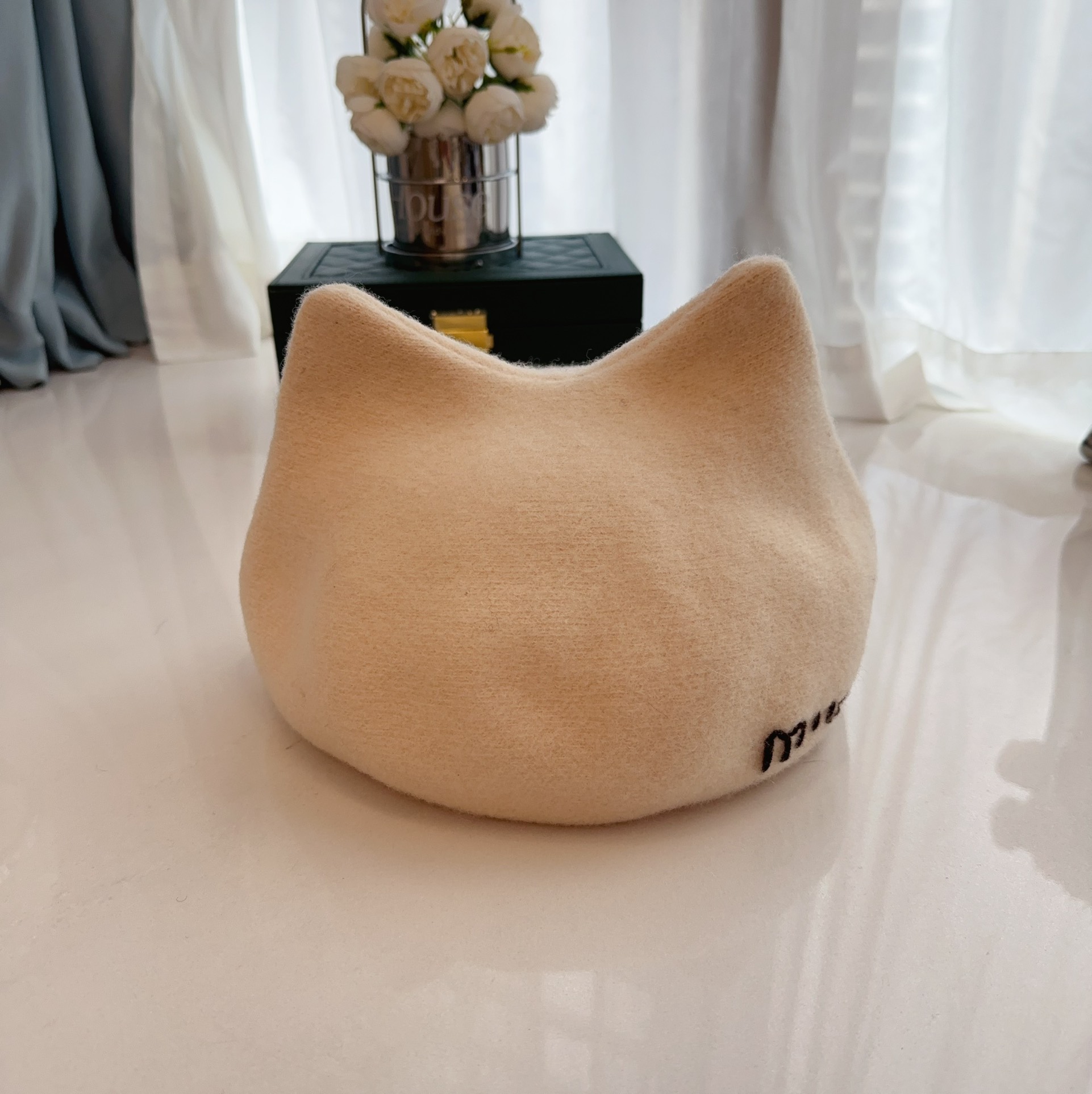 미우미우 모자 81077 Miu Miu Cap