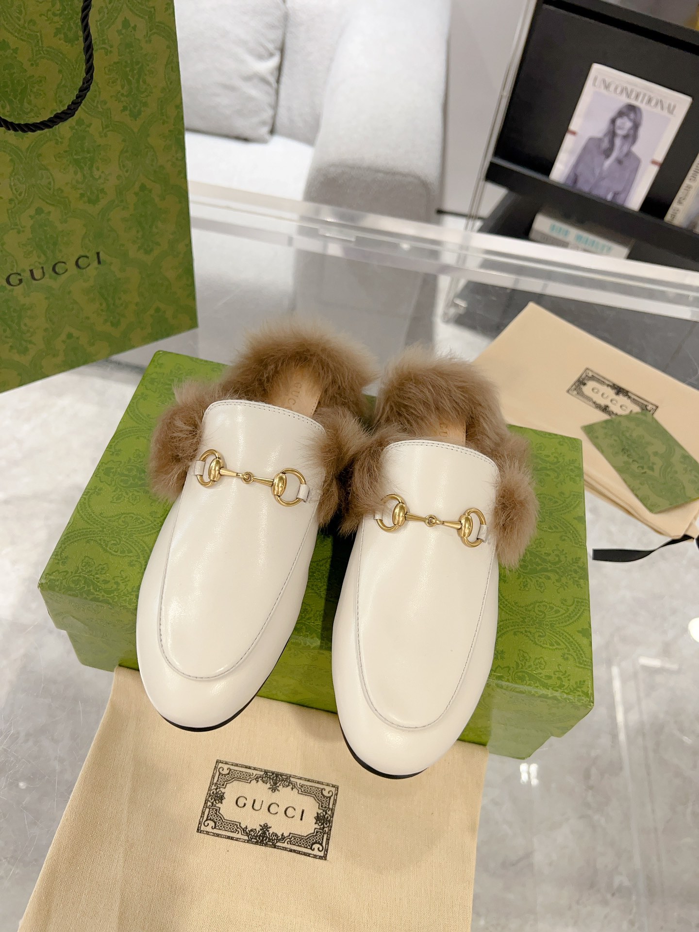 Gucci Pół kapcie Klapki buty mules Letnie kapcie Prawdziwa skóra Jagnięca Kolekcja jesienna/zima Fashion