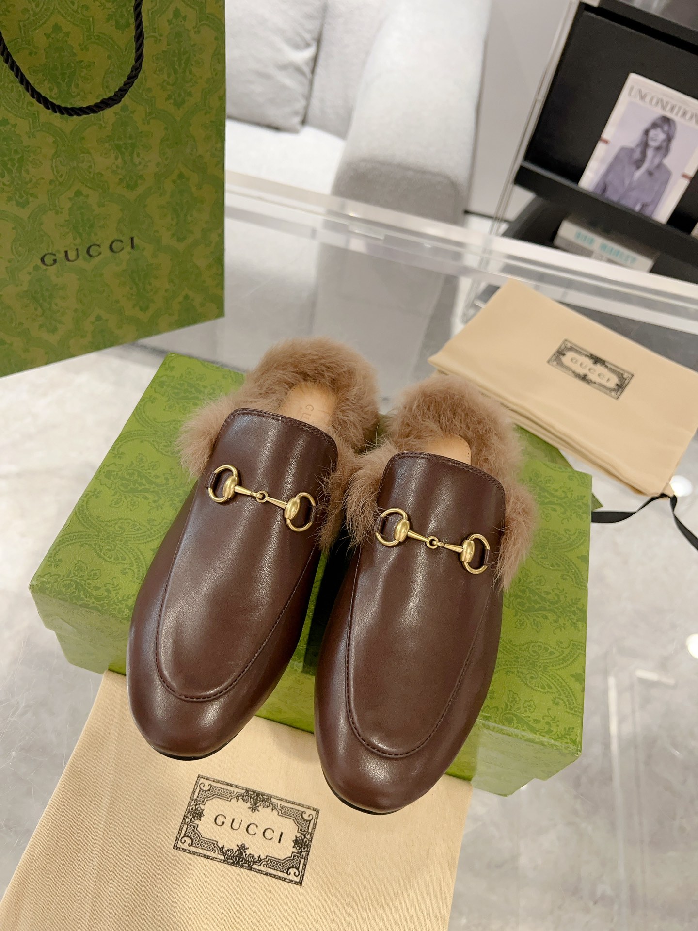 Gucci Pół kapcie Klapki buty mules Letnie kapcie Prawdziwa skóra Jagnięca Kolekcja jesienna/zima Fashion