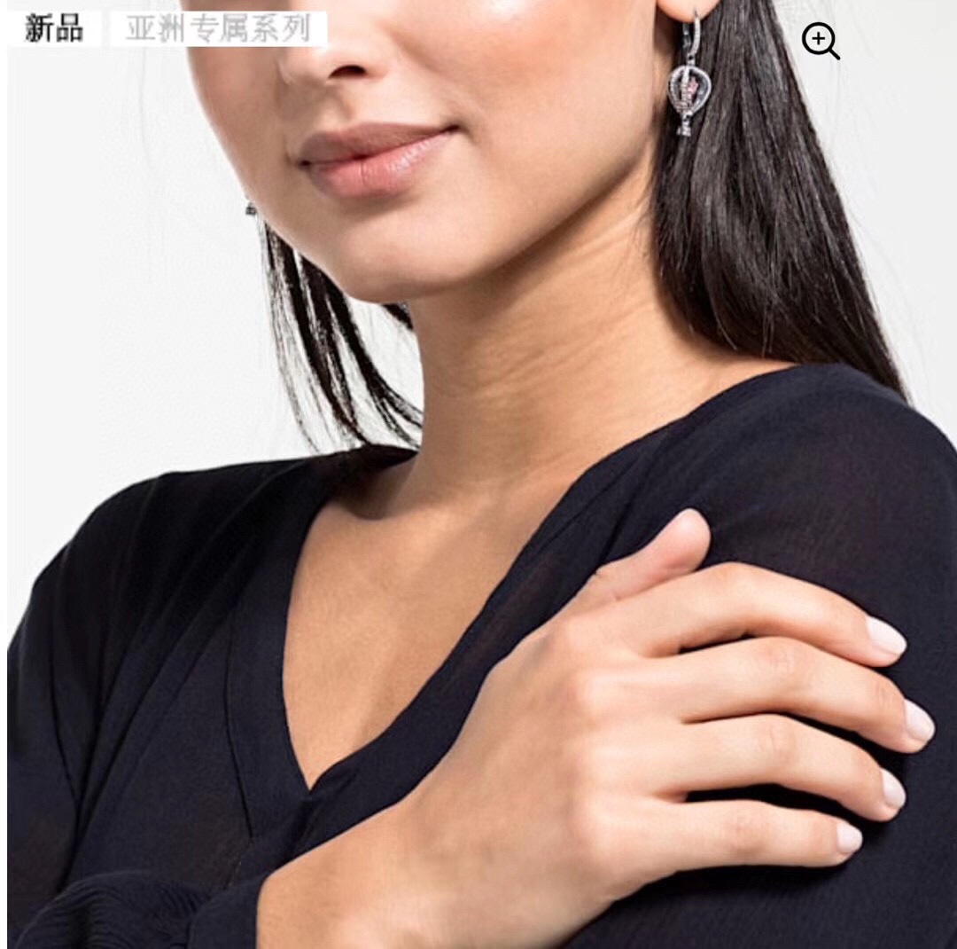  Swarovski 热气球 粉色心形跳动水晶 耳环

这款华丽的设计是以热气球为灵感，象征一段旅程和新
