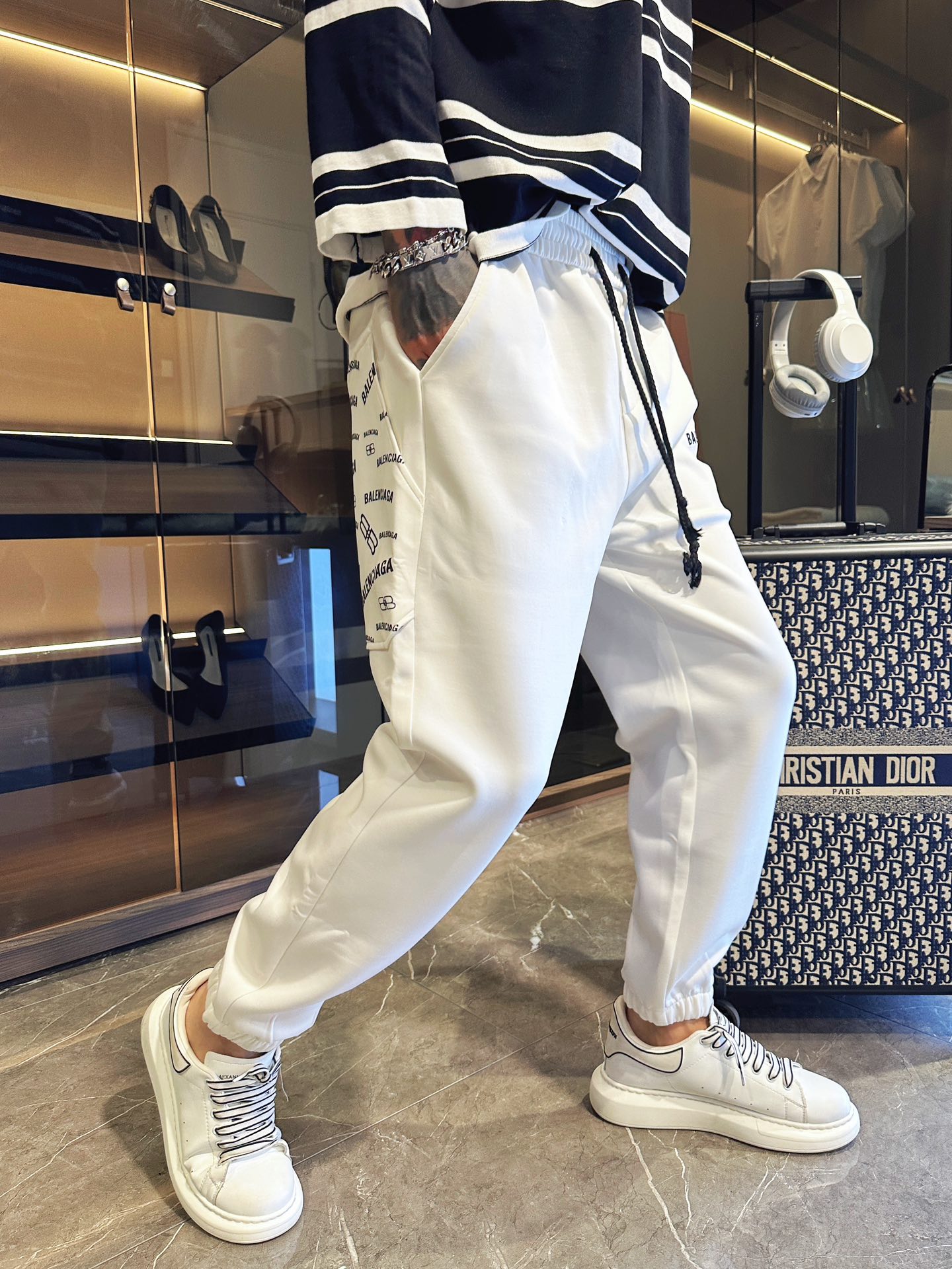 Balenciaga Clothing Pants & Trousers Top brands like
 Spring Collection Casual