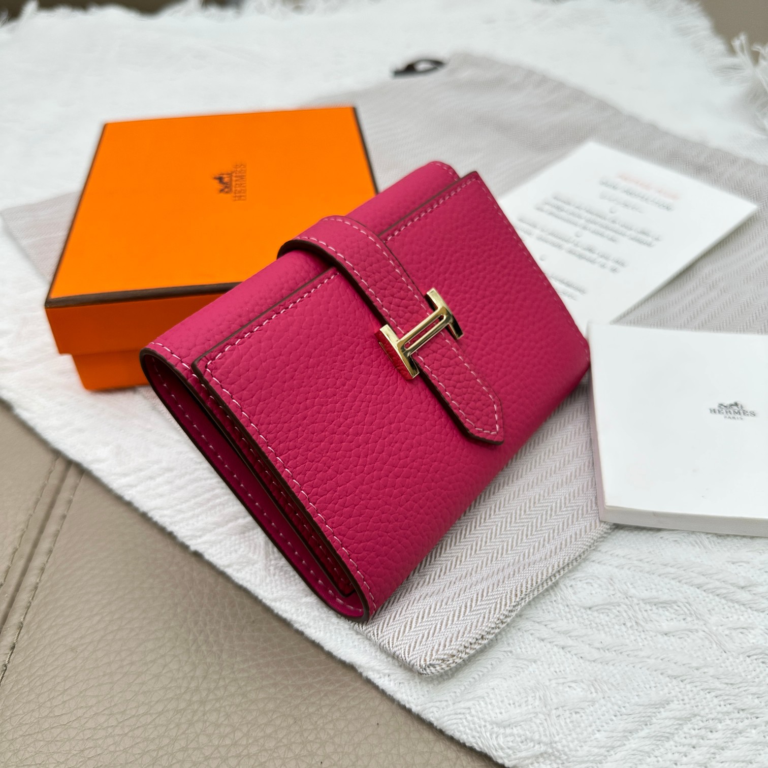 Hermes Togo 皮 三折財布 柔らかい手触り